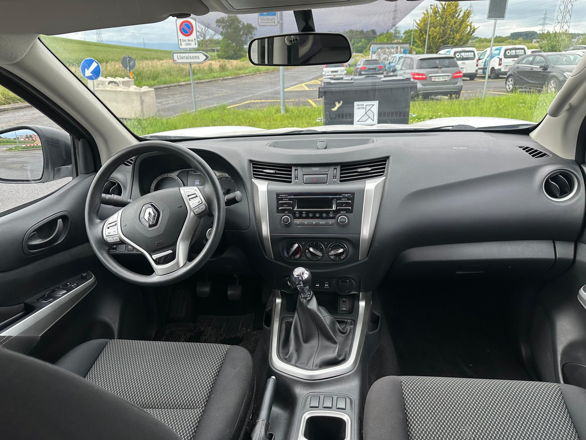 RENAULT dCi 160 4WD-showroom-element-2