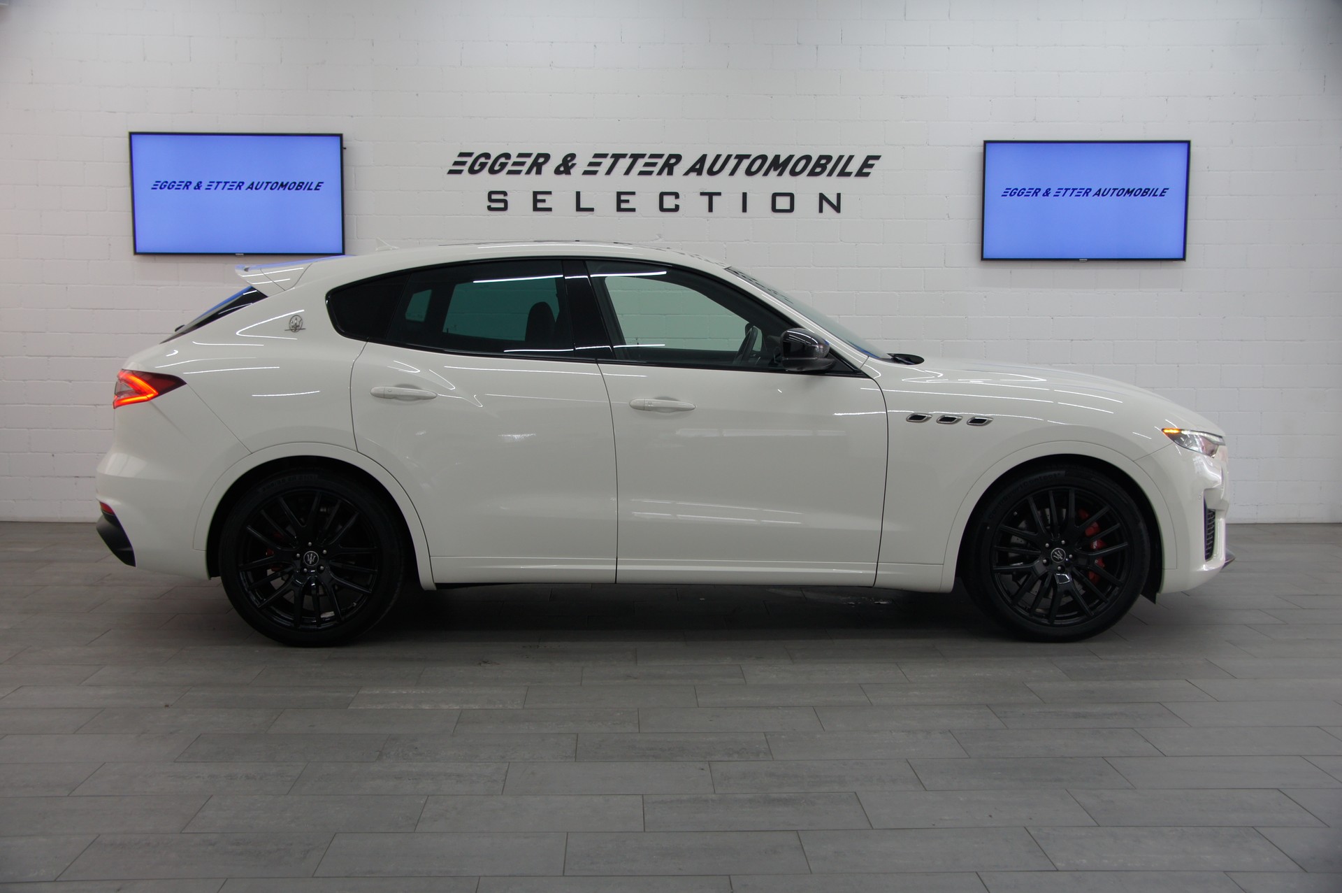 MASERATI Levante 3.0 V6 GranSport Automatica-showroom-element-3