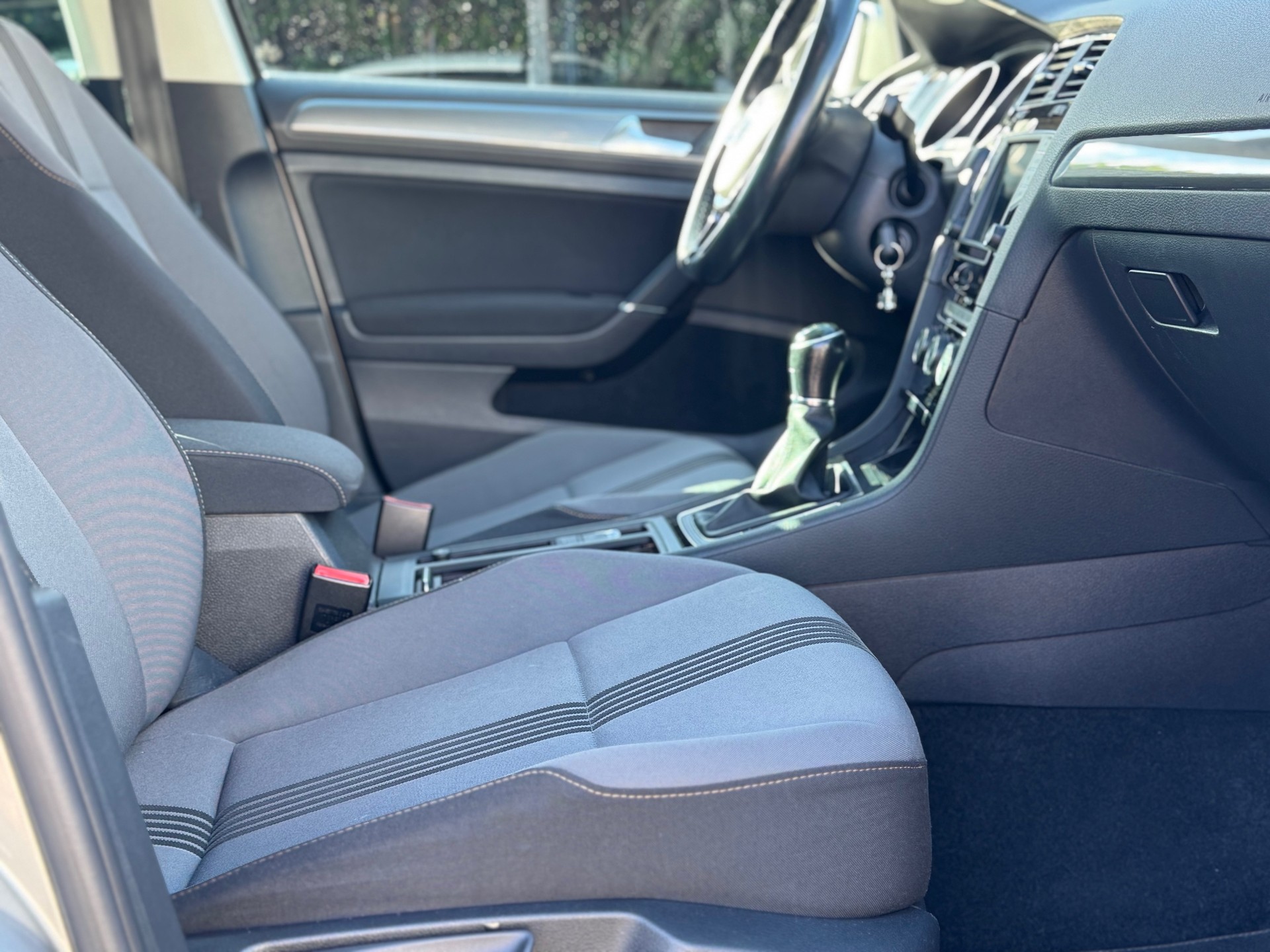 VW Golf 1.4 TSI Allstar-image-13