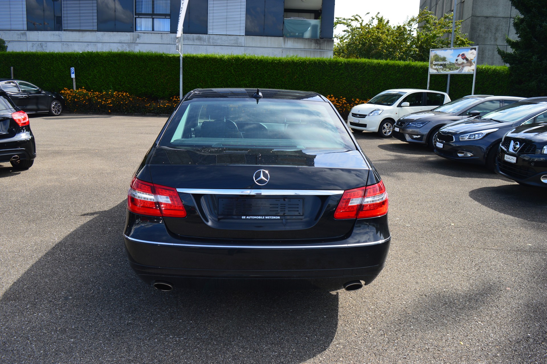 MERCEDES-BENZ E 350 Avantgarde 4Matic 7G-Tronic-image-6