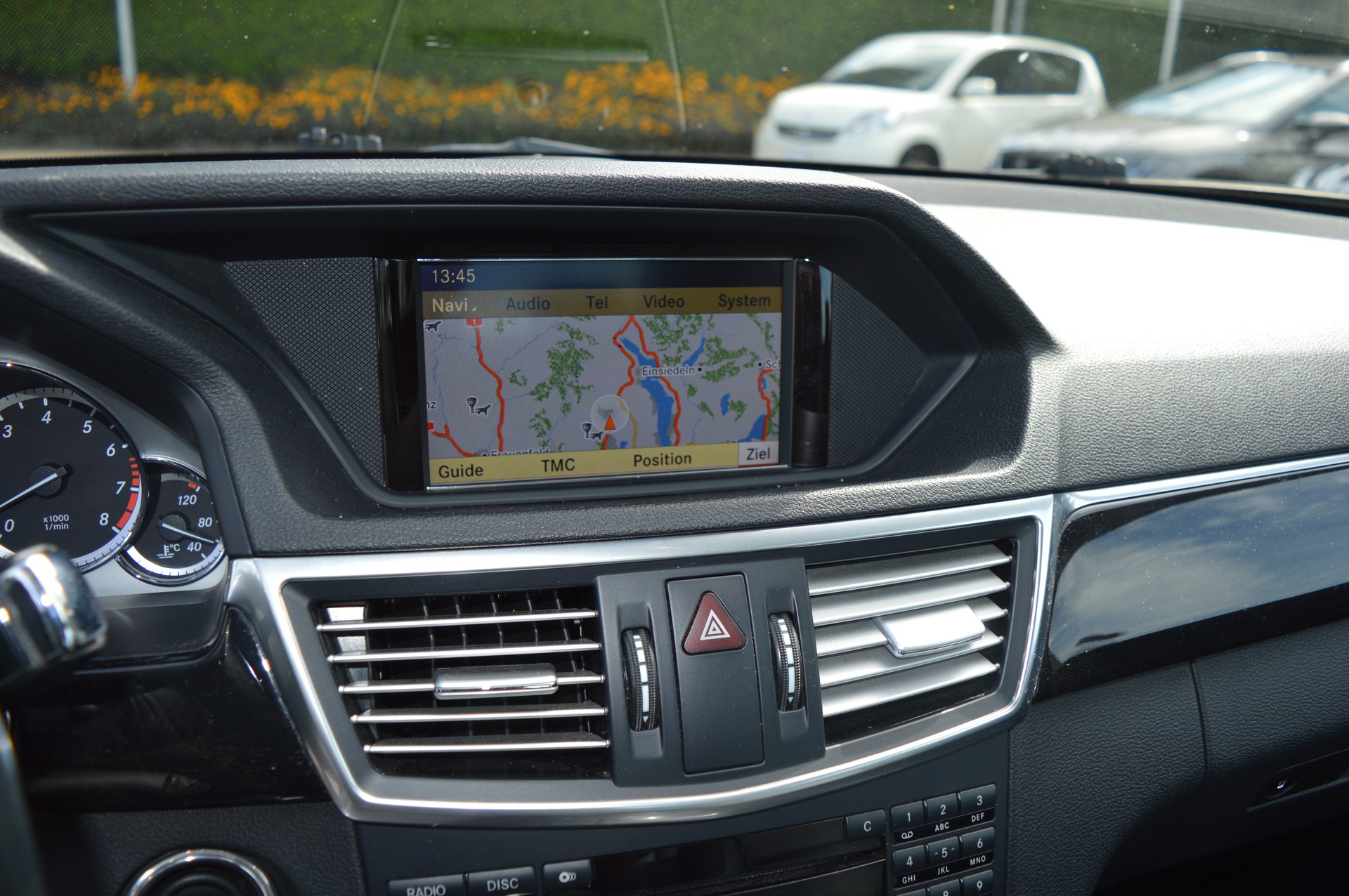 MERCEDES-BENZ E 350 Avantgarde 4Matic 7G-Tronic-image-17