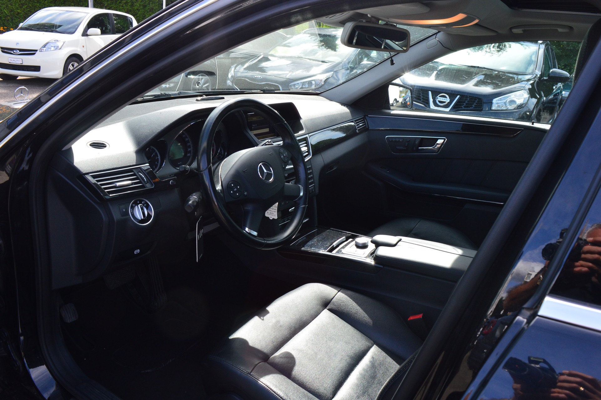 MERCEDES-BENZ E 350 Avantgarde 4Matic 7G-Tronic-image-10