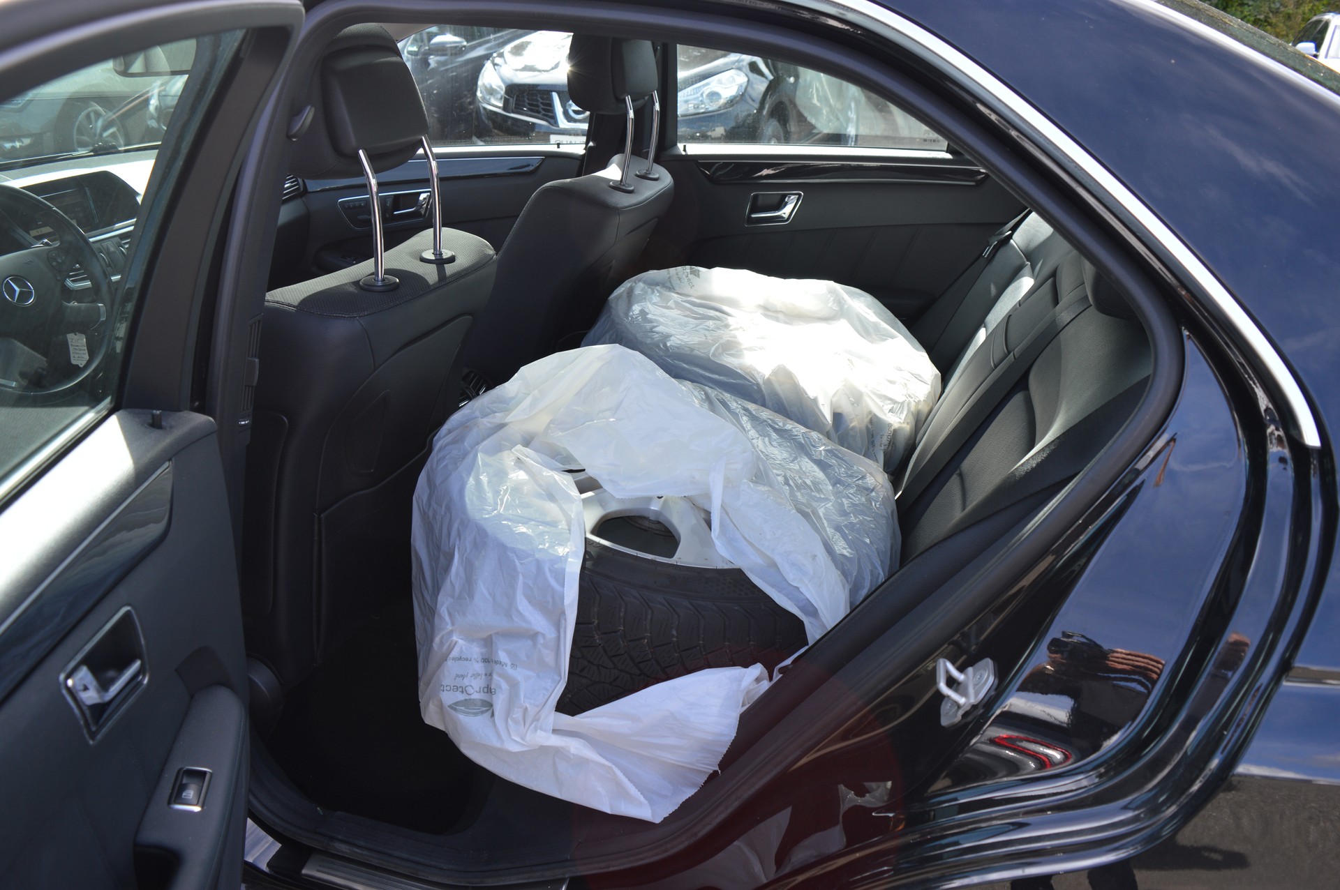 MERCEDES-BENZ E 350 Avantgarde 4Matic 7G-Tronic-image-12