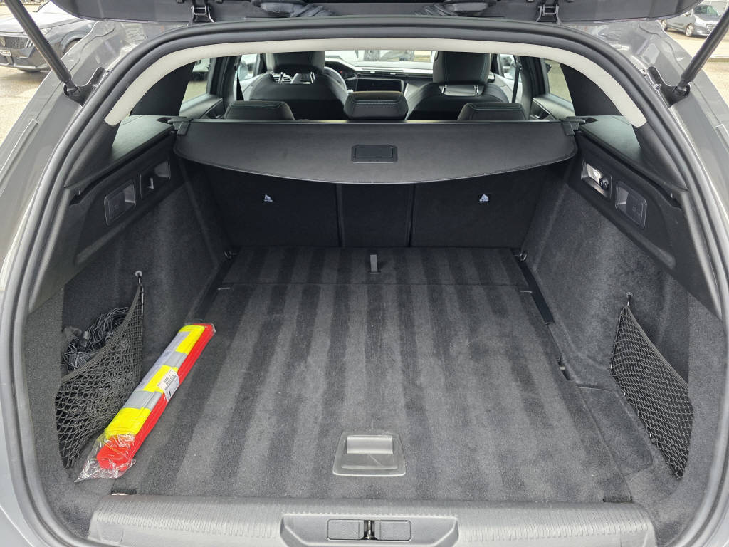 PEUGEOT 308 SW 1.2 PureTech Allure-image-7