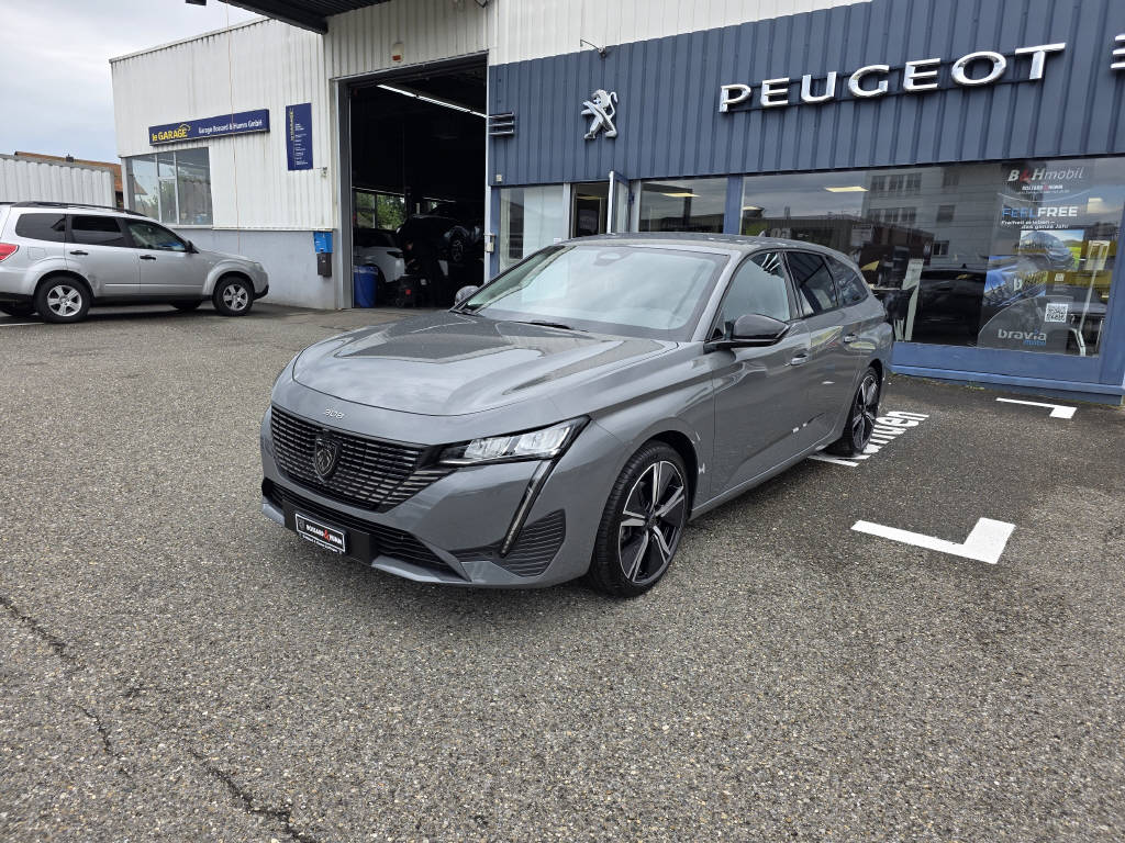 PEUGEOT 308 SW 1.2 PureTech Allure-image-3