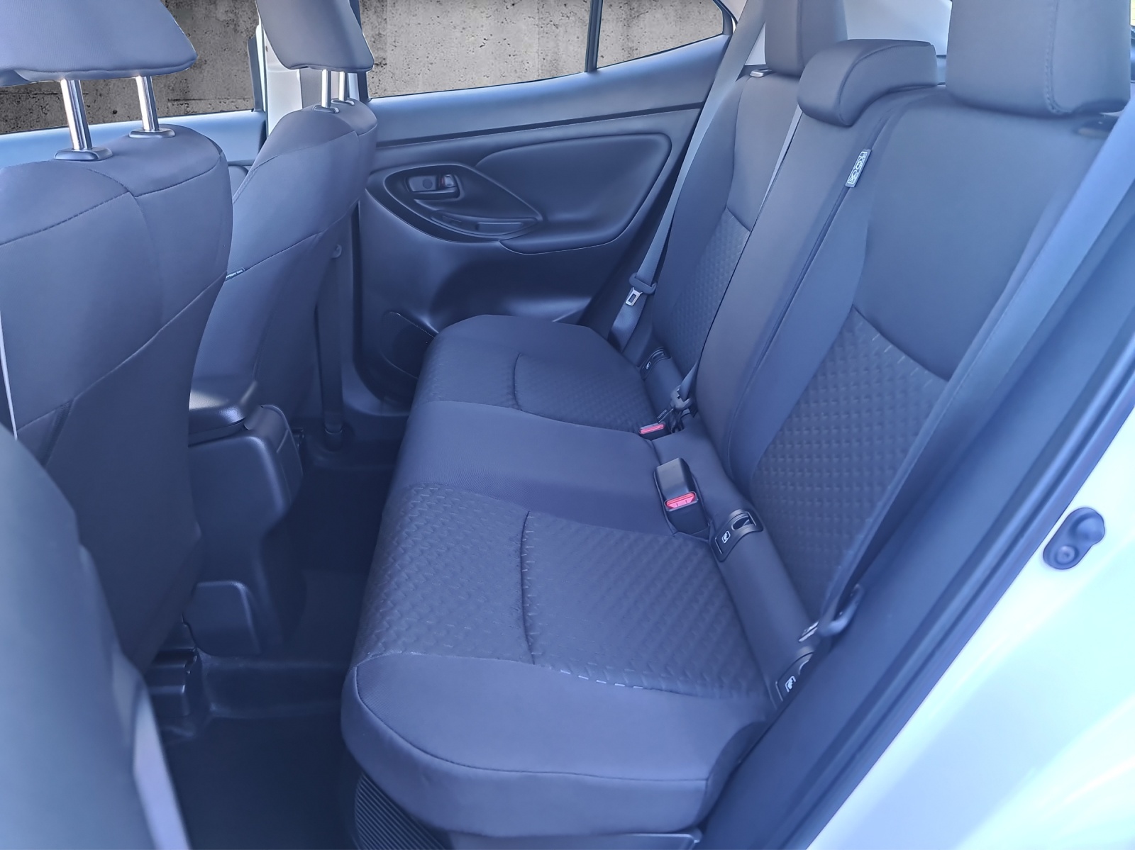 TOYOTA Yaris Cross 1.5 Comfort e-CVT-image-9