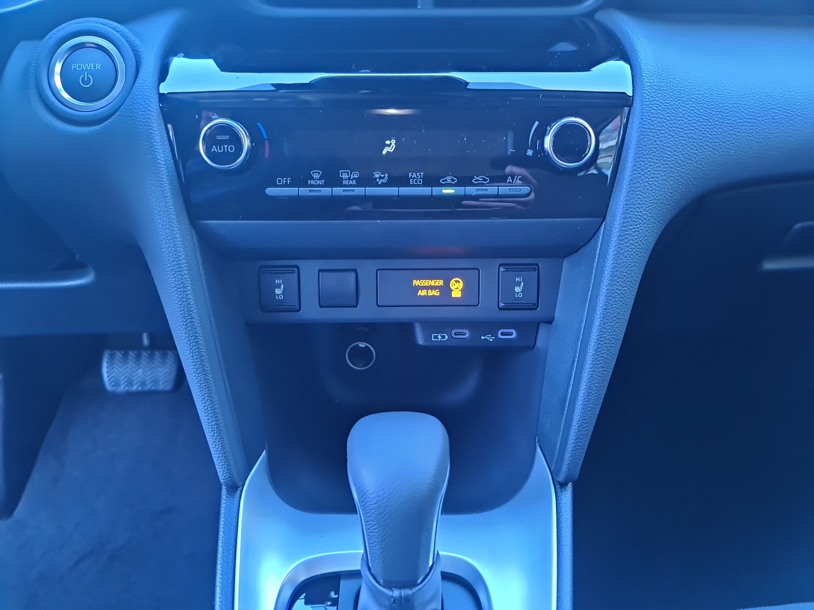 TOYOTA Yaris Cross 1.5 Comfort e-CVT-image-8