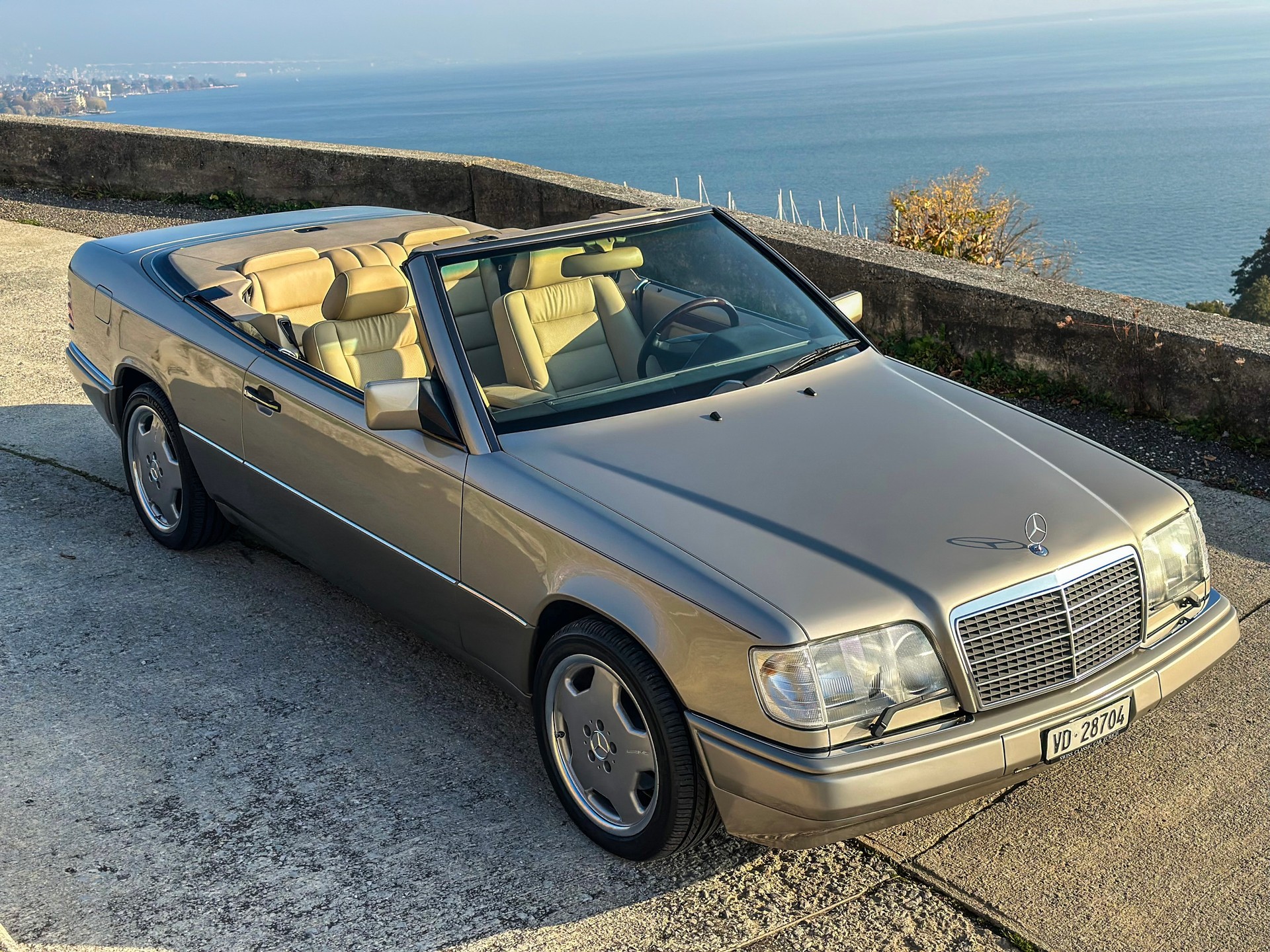 MERCEDES-BENZ E 320 Cabrio