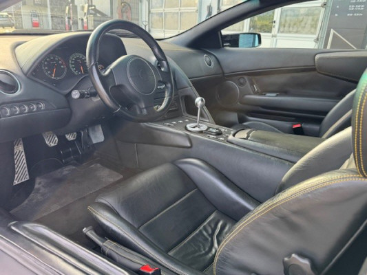 LAMBORGHINI Murciélago 6.2 Coupé-image-4