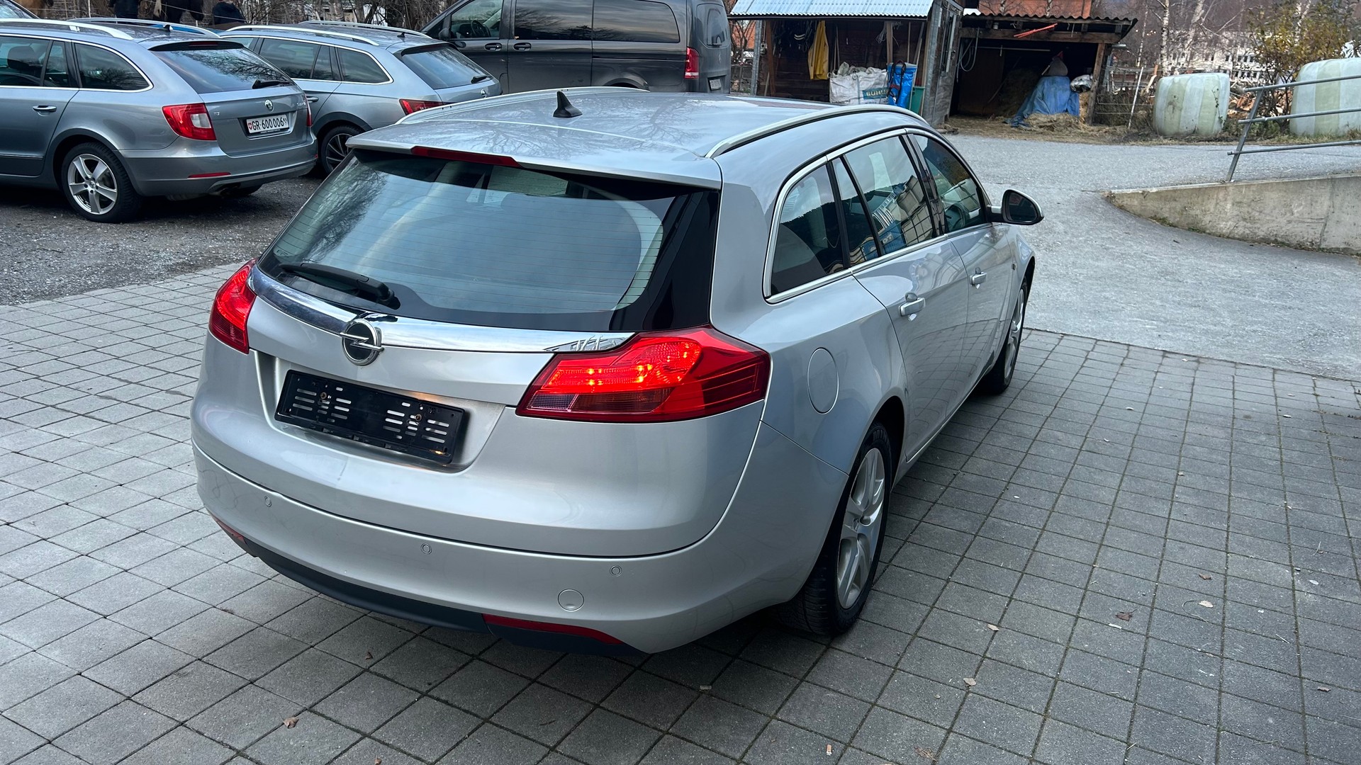 OPEL Insignia Sports Tourer 2.0 CDTI Edition Automatic-image-3