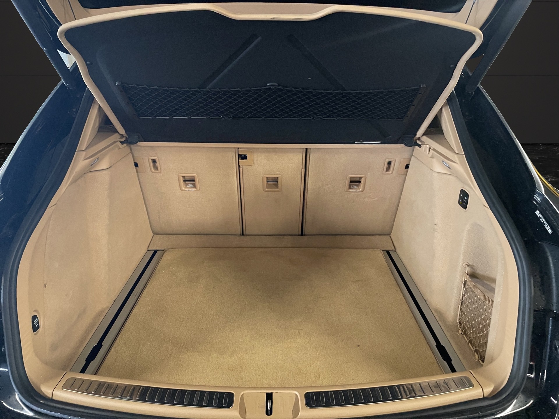 PORSCHE Macan Turbo PDK-image-12