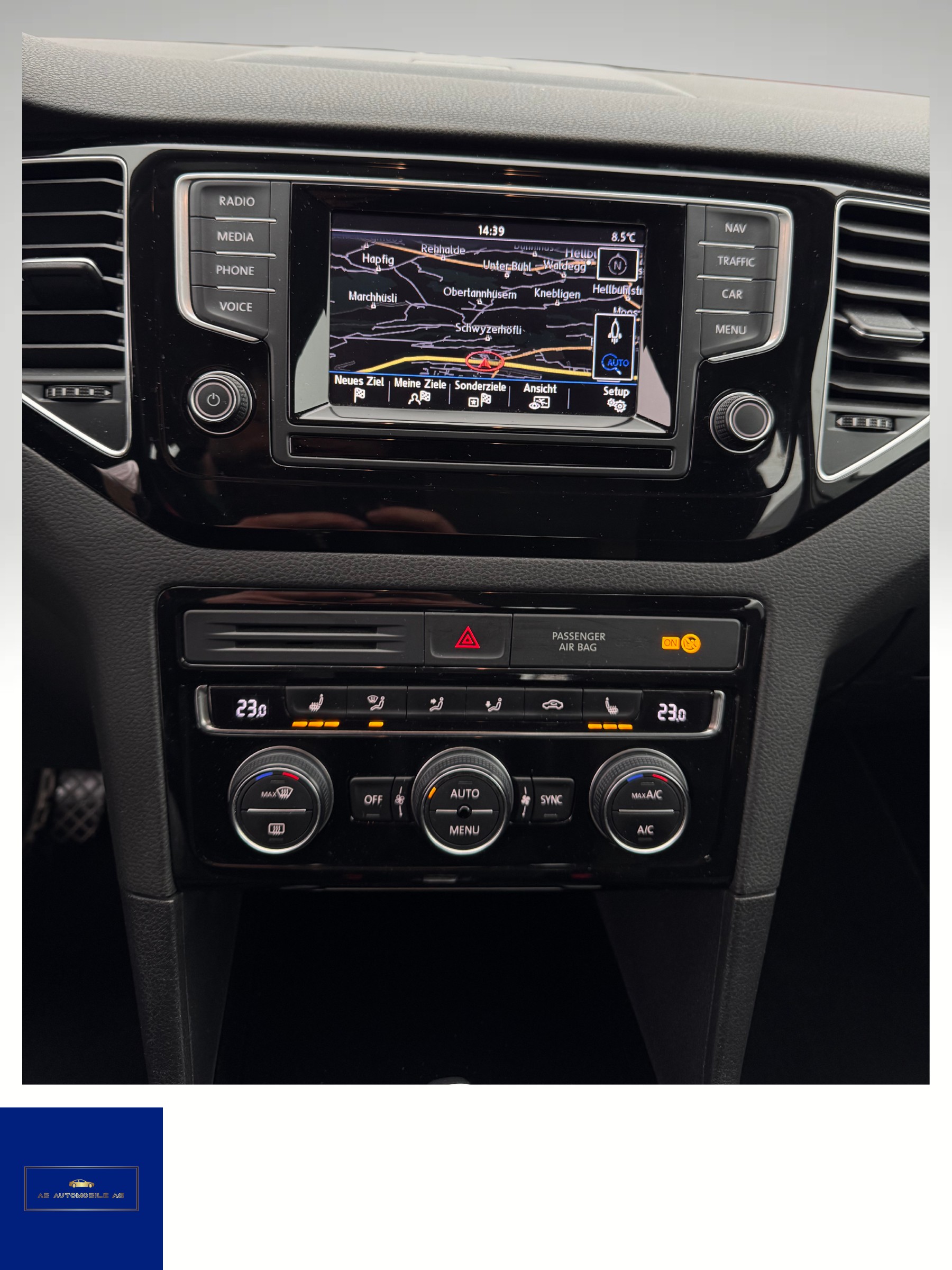 VW Golf Sportsvan 1.4 TSI Highline DSG-image-13