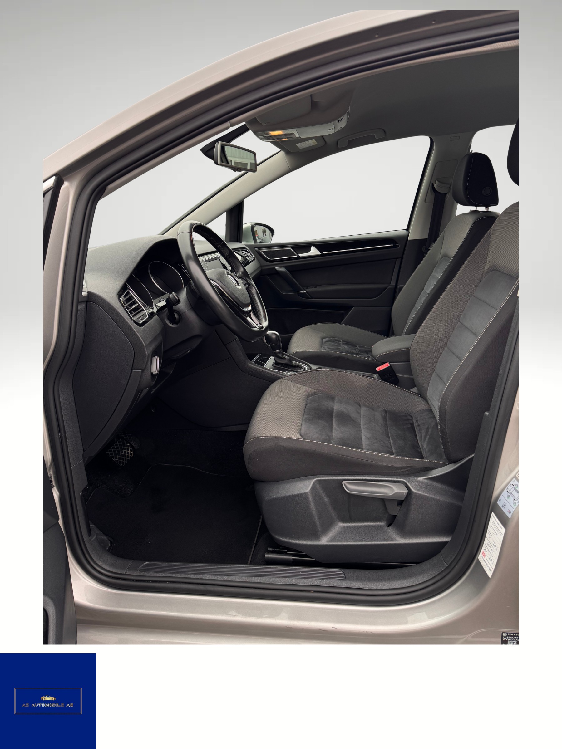 VW Golf Sportsvan 1.4 TSI Highline DSG-image-7