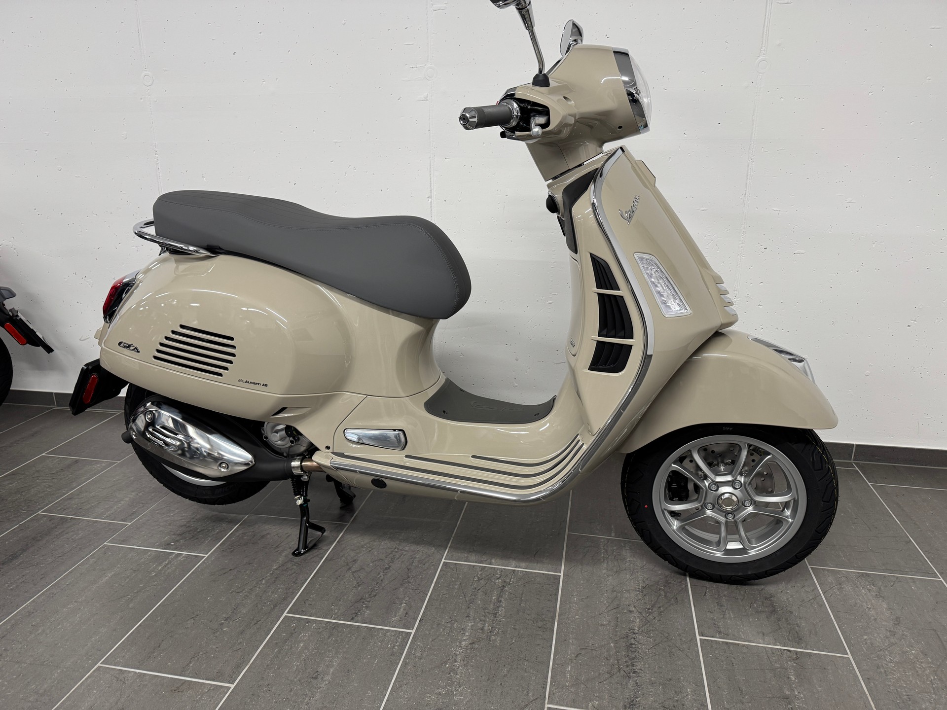 PIAGGIO Vespa GTS 310 RST E5+-image-15