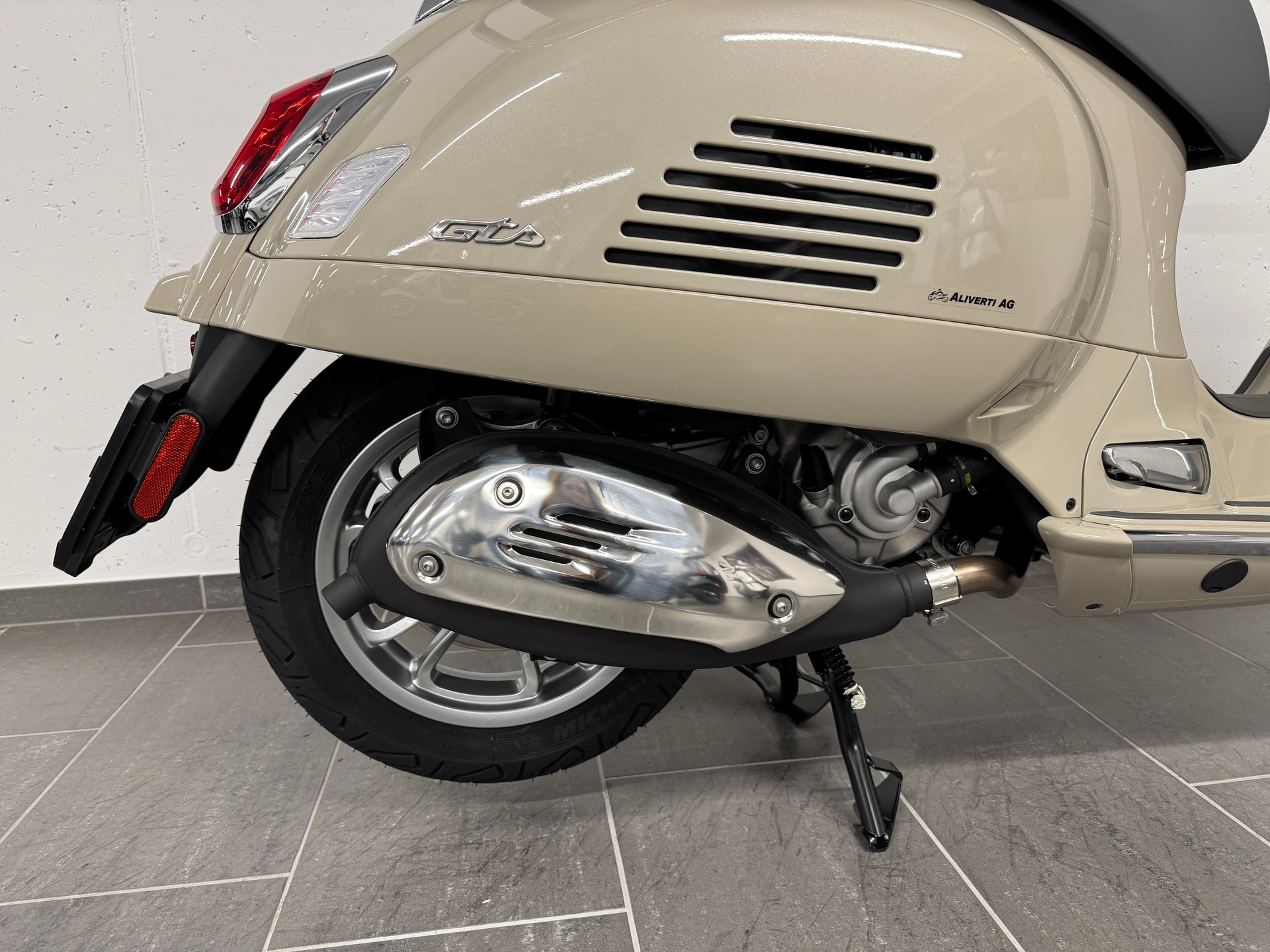 PIAGGIO Vespa GTS 310 RST E5+-image-11