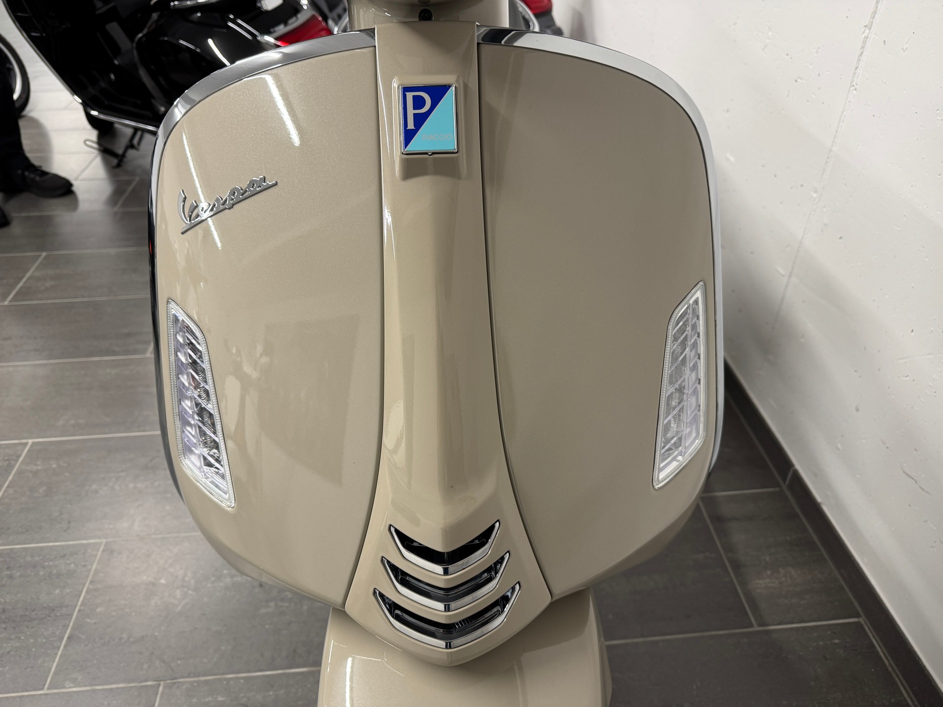 PIAGGIO Vespa GTS 310 RST E5+-image-12