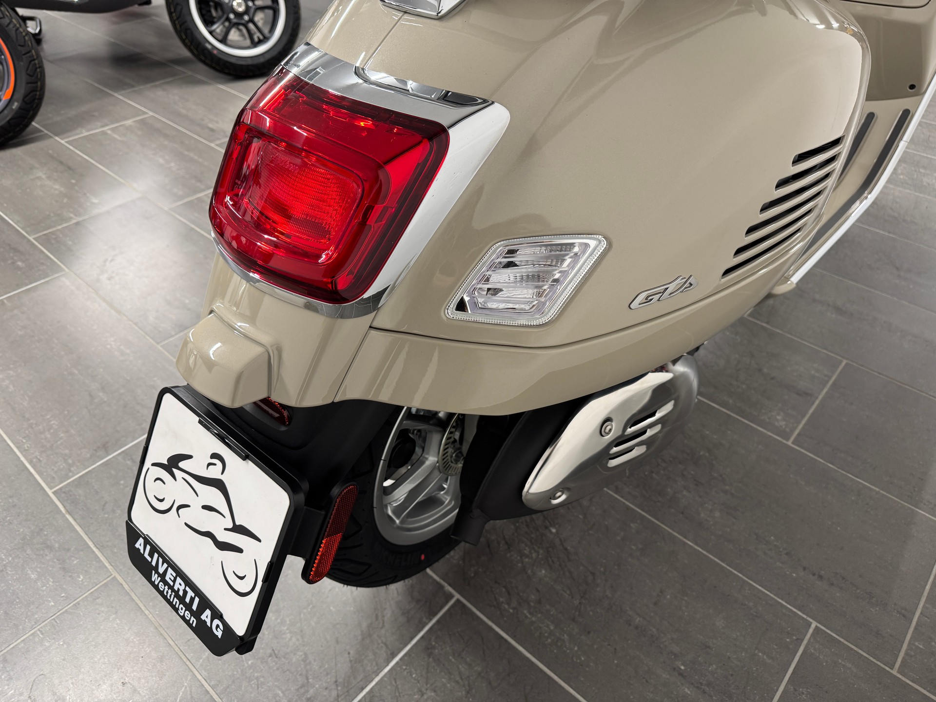 PIAGGIO Vespa GTS 310 RST E5+-image-9