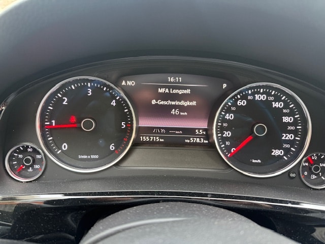 VW Touareg 3.0 TDI BlueMotion Technology Tiptronic-image-11