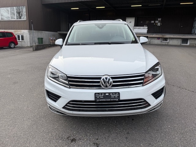 VW Touareg 3.0 TDI BlueMotion Technology Tiptronic-image-1