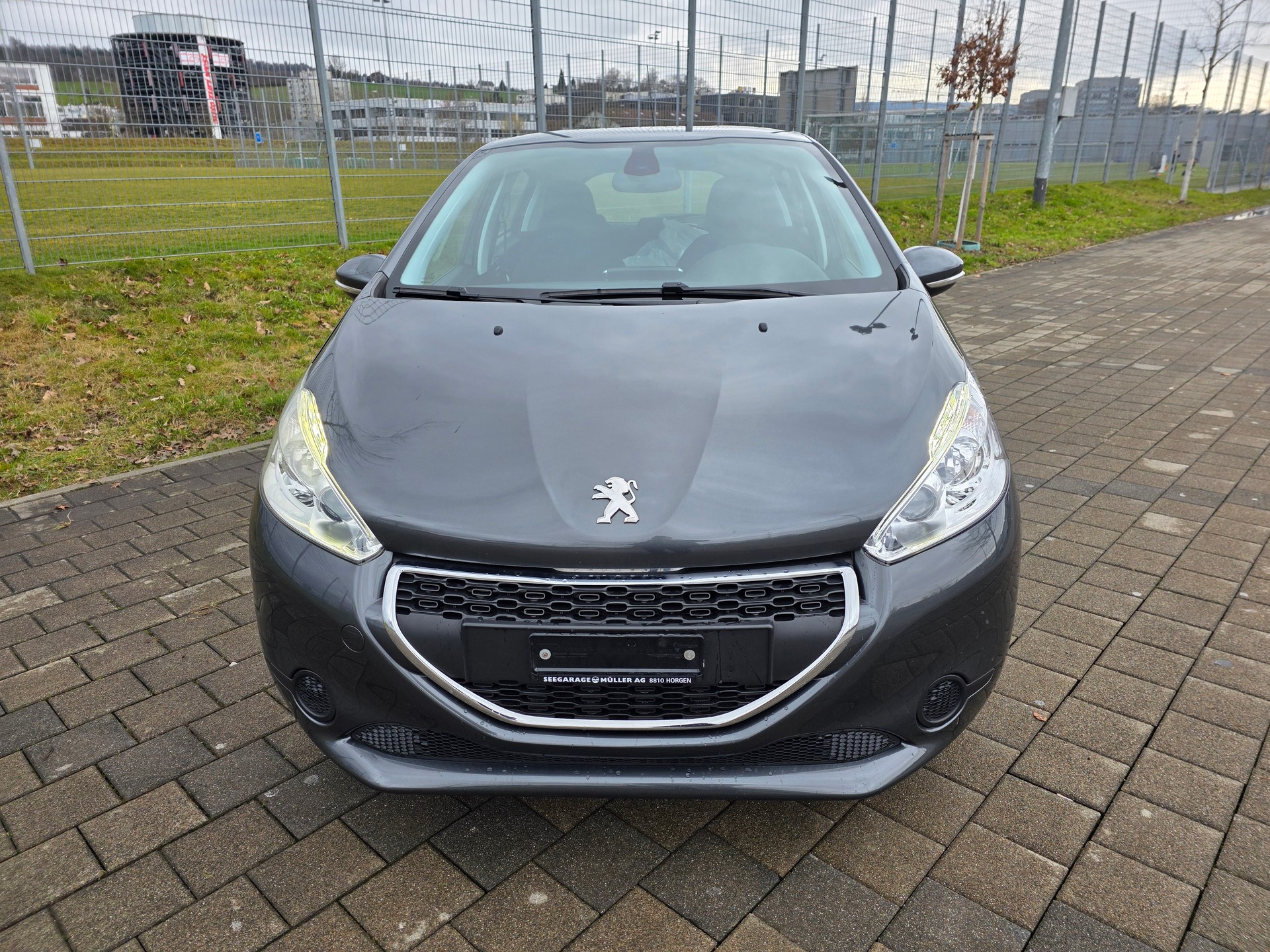 PEUGEOT 208 1.2 PureTech Active ETG5-image-8