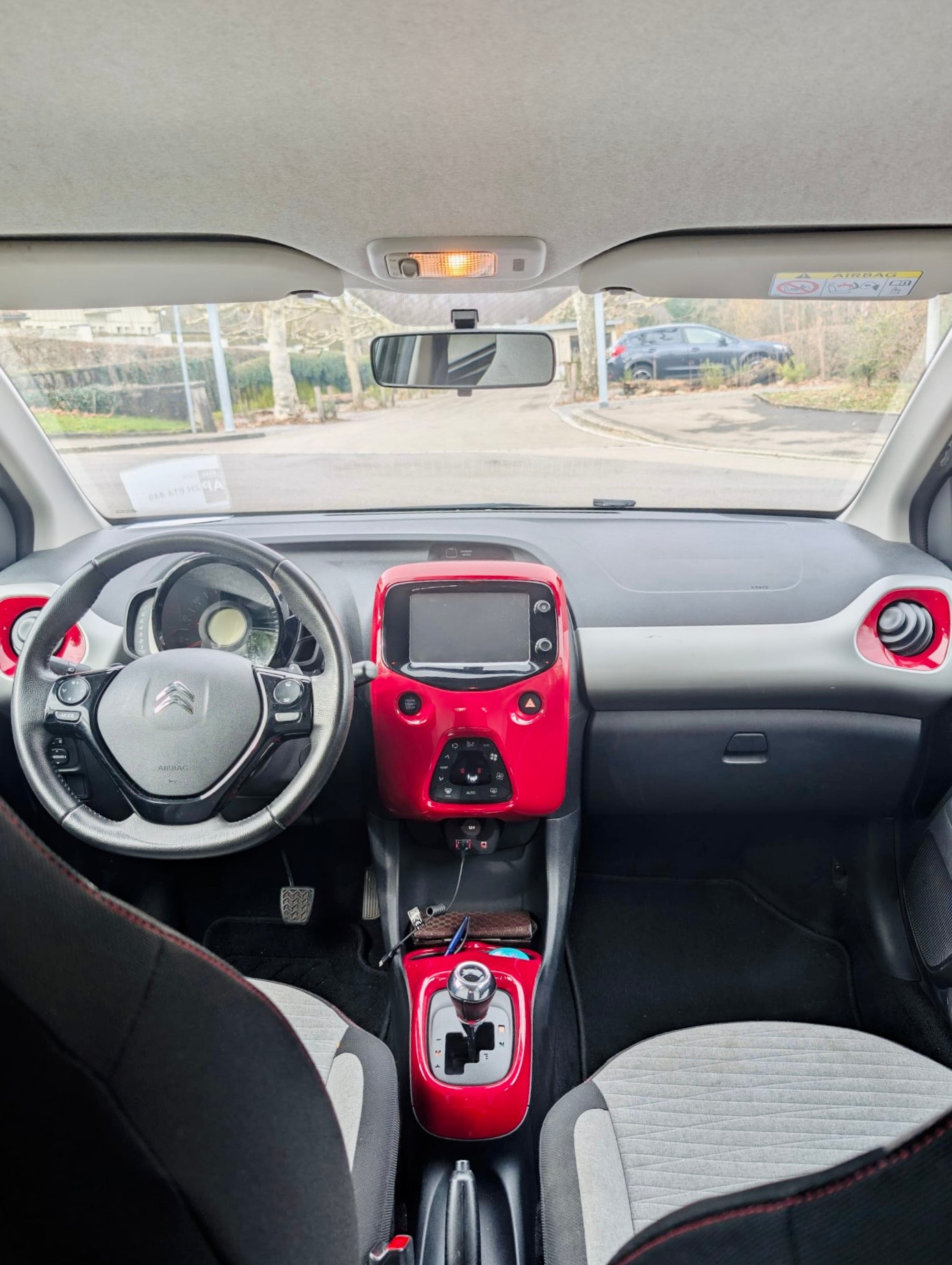 CITROEN C1 1.0 VTi ETG5 Shine-image-5
