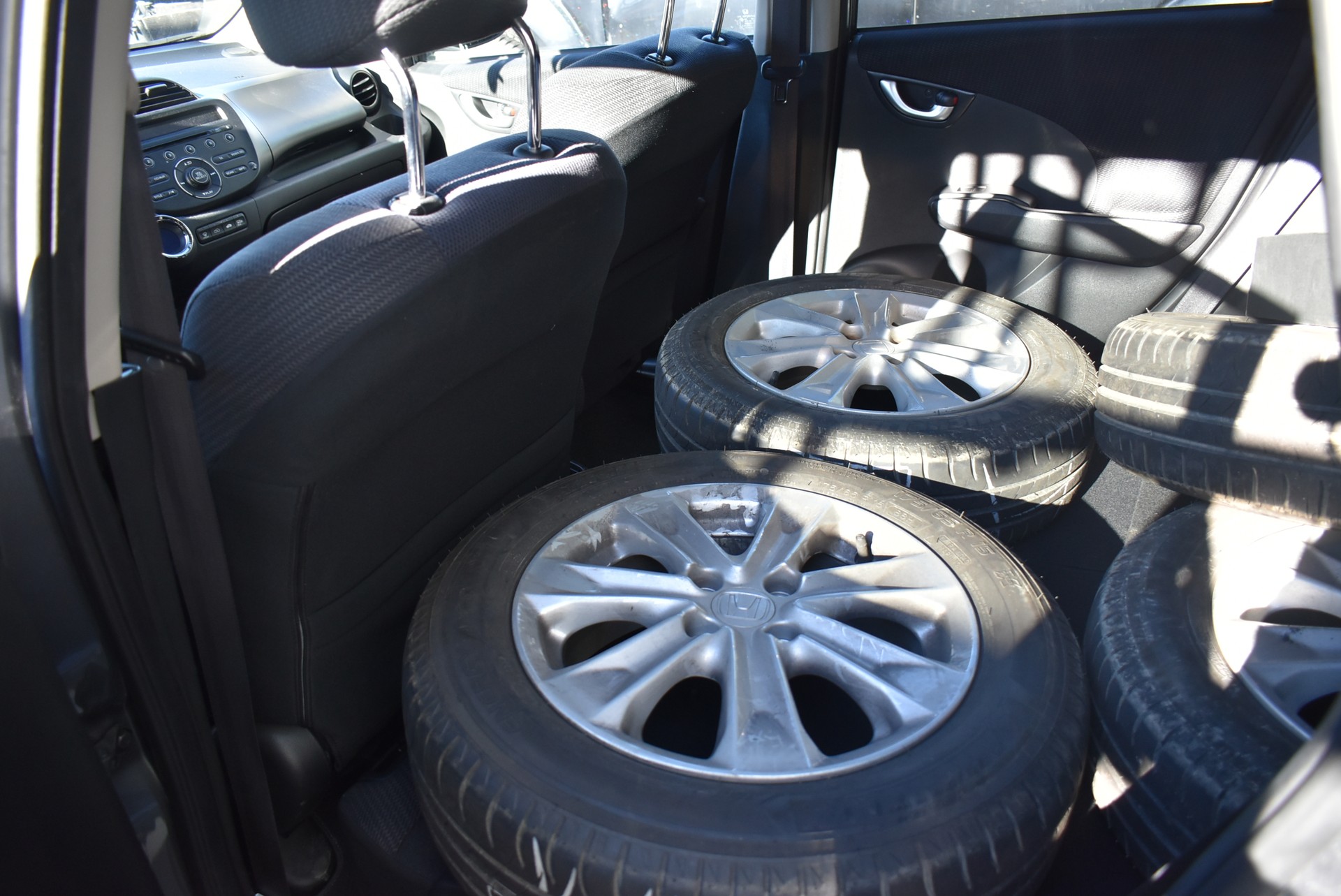 HONDA Jazz 1.3i Hybrid Elegance CVT-image-2