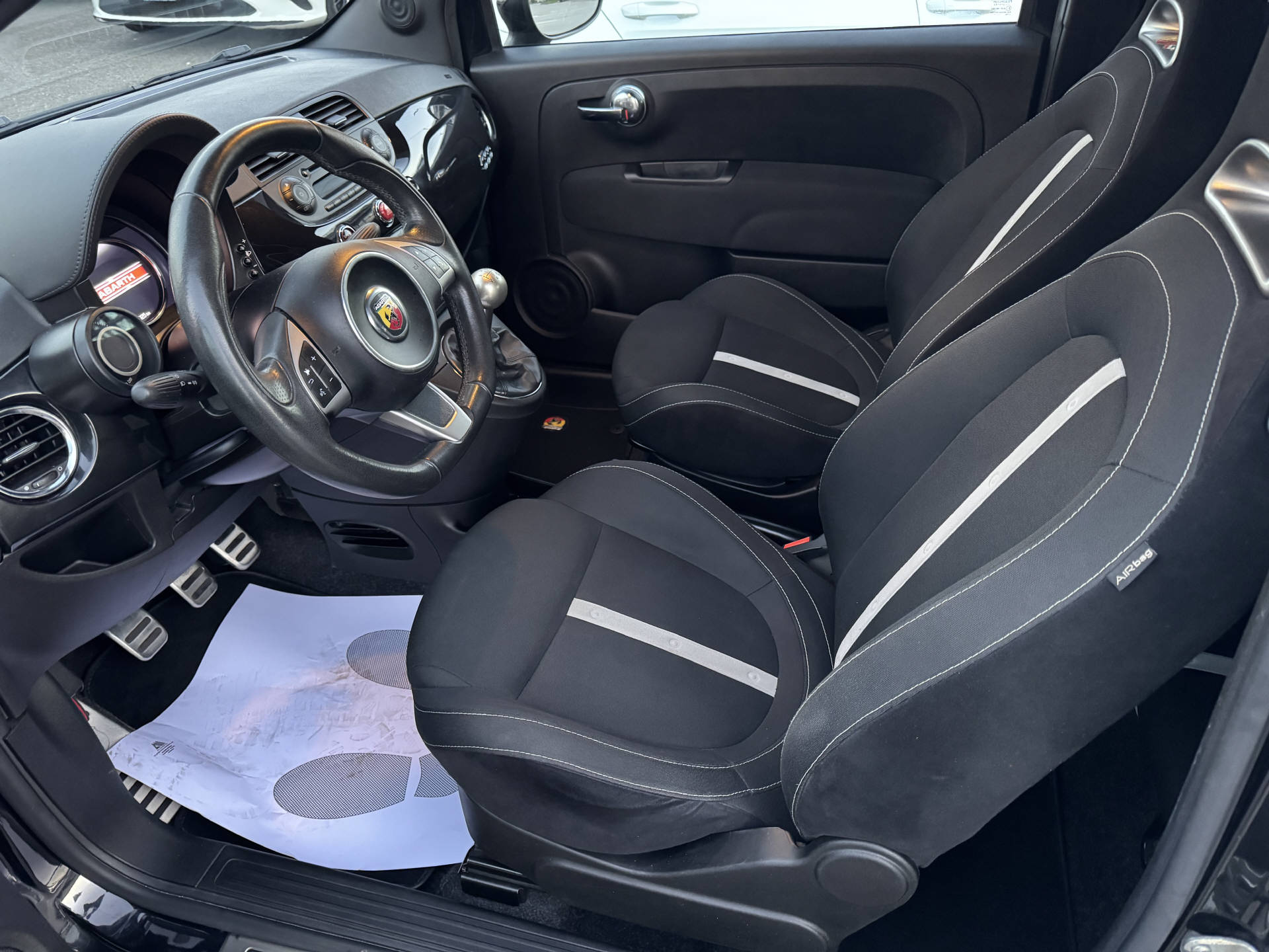 FIAT 500 Abarth 1.4 T-Jet 135-image-5