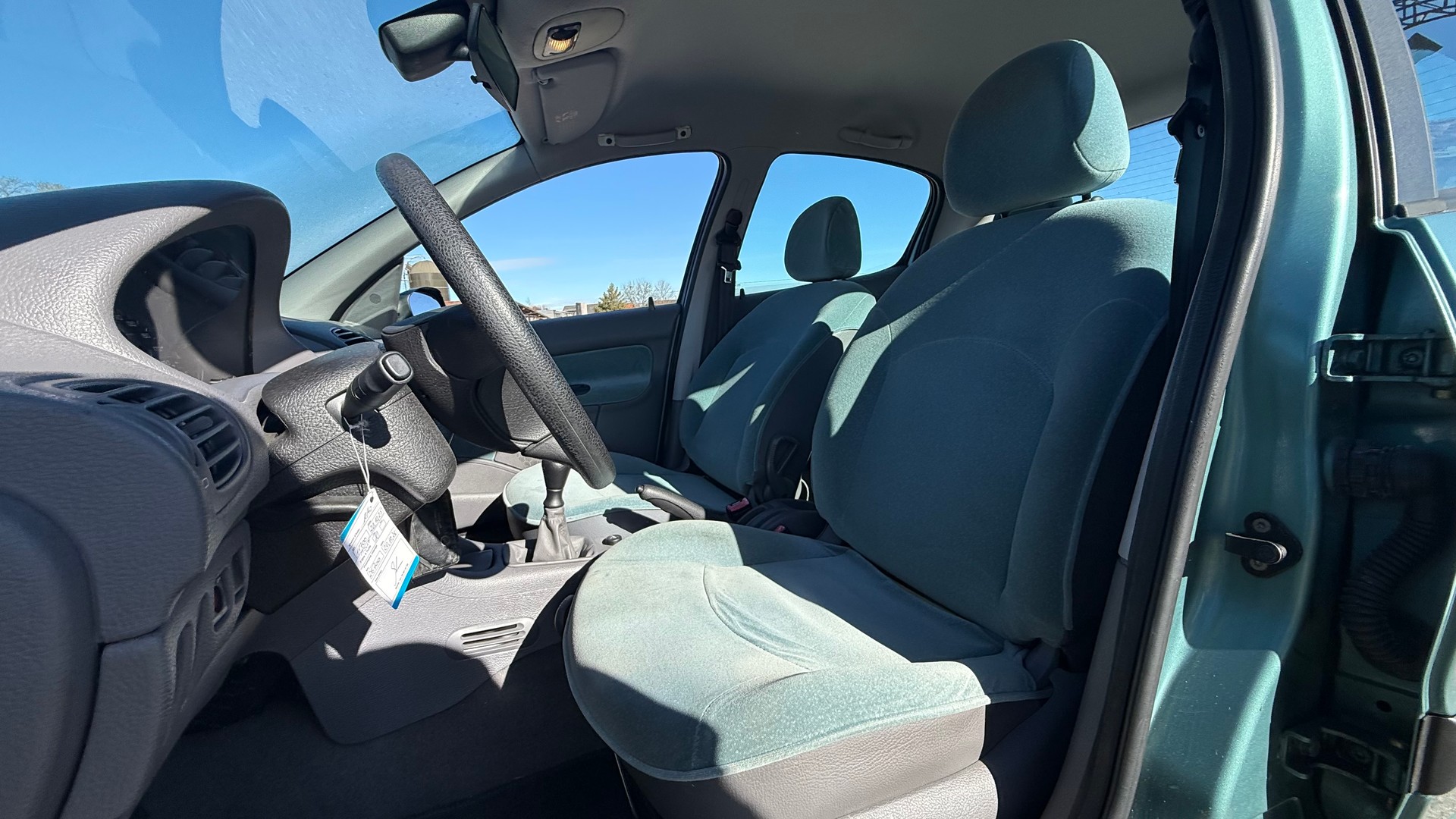 PEUGEOT 206 1.6 XT-image-8