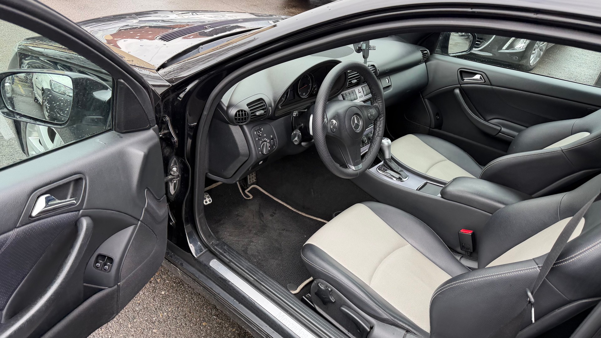 MERCEDES-BENZ CLC 180 Kompressor Sport Star+ Automatic-image-5