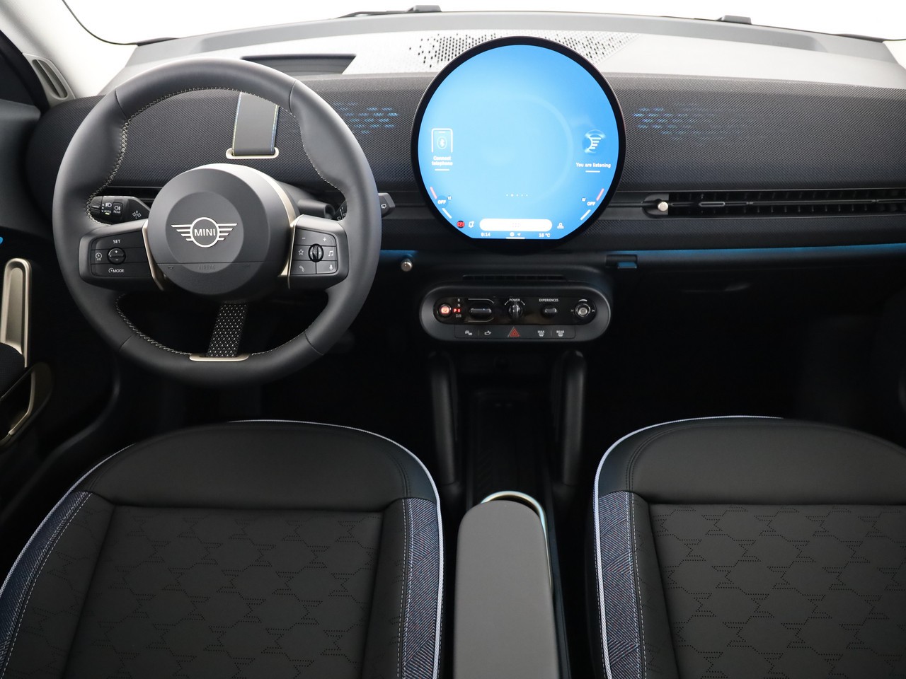 MINI Aceman E-image-14