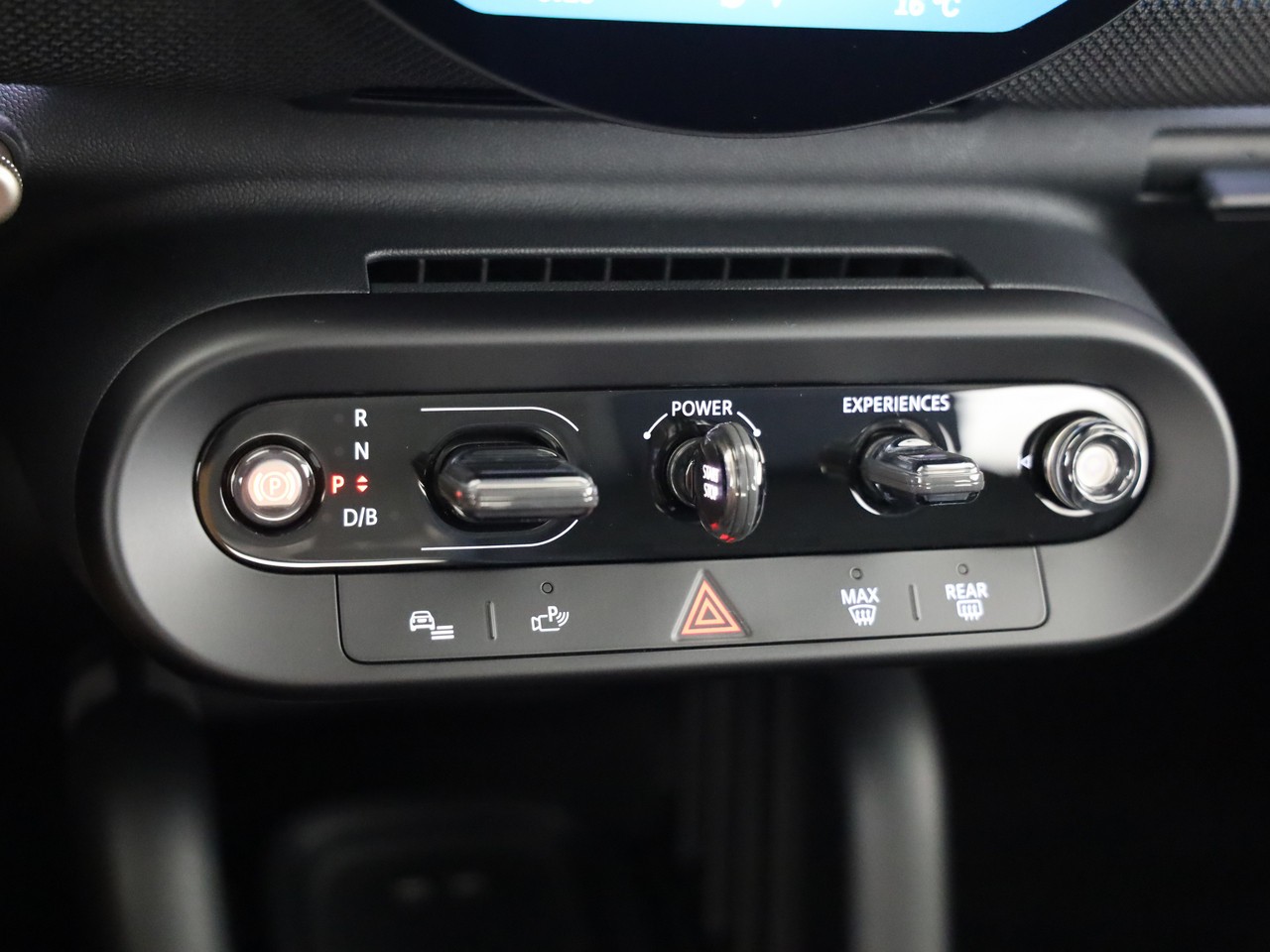 MINI Aceman E-image-17