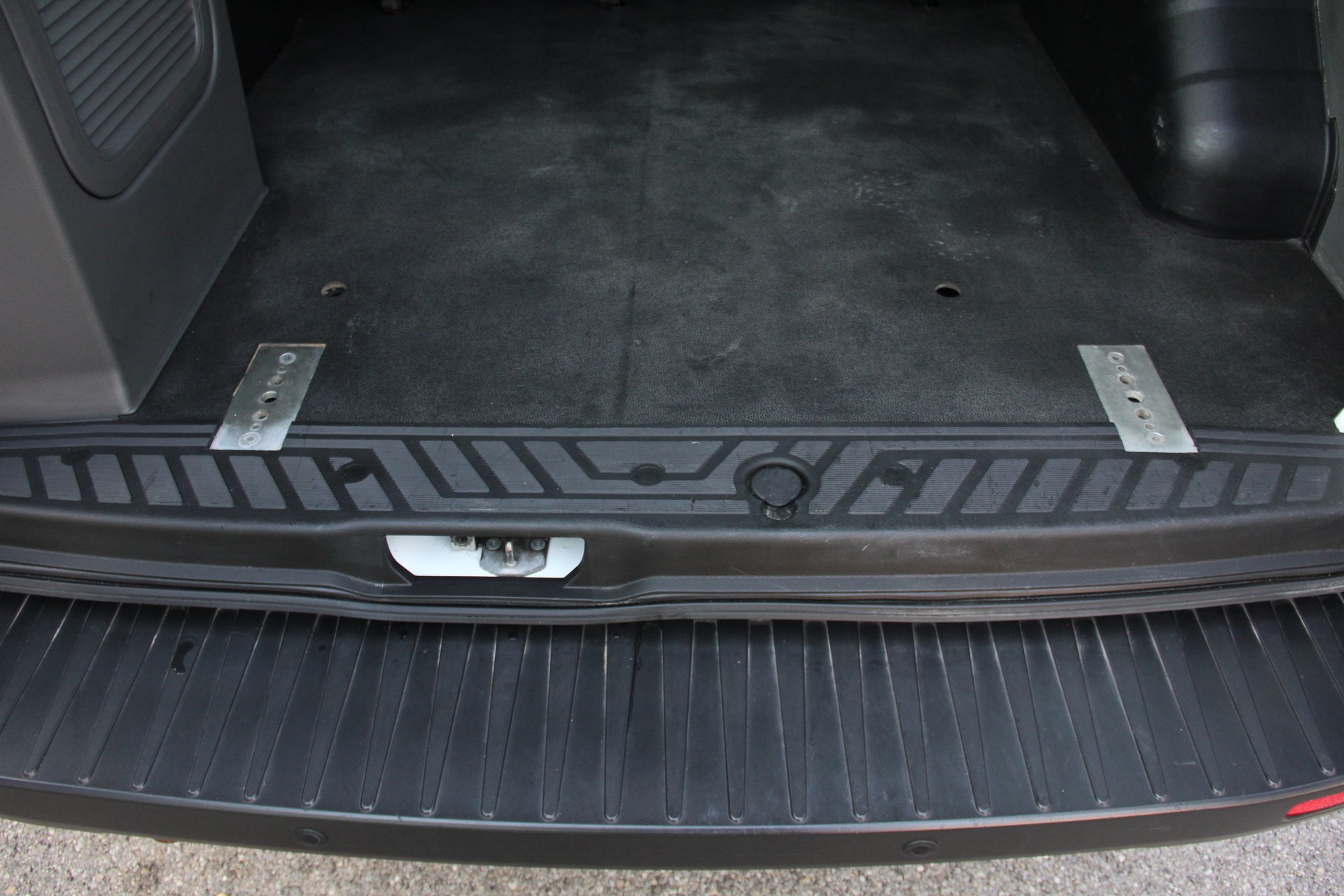 FORD Transit BUS **9-SITZE** SCHULBUS **ROLLSTUHL-GURT**-image-15