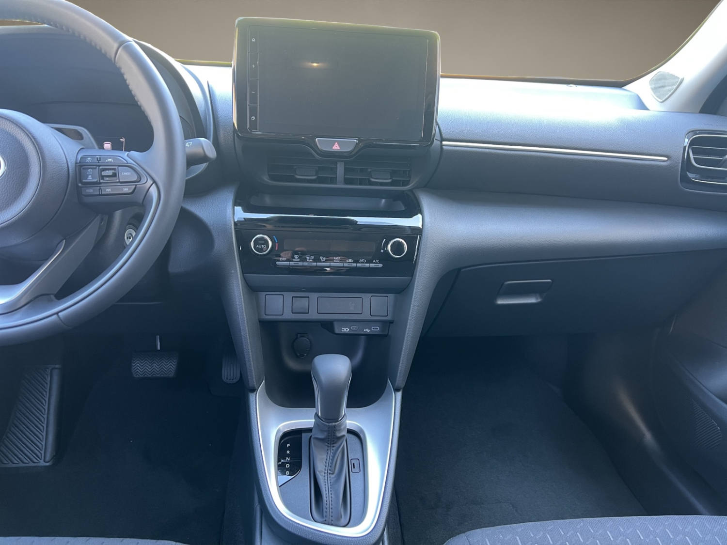 TOYOTA Yaris Cross 1.5 VVT-i HSD Comfort-image-10