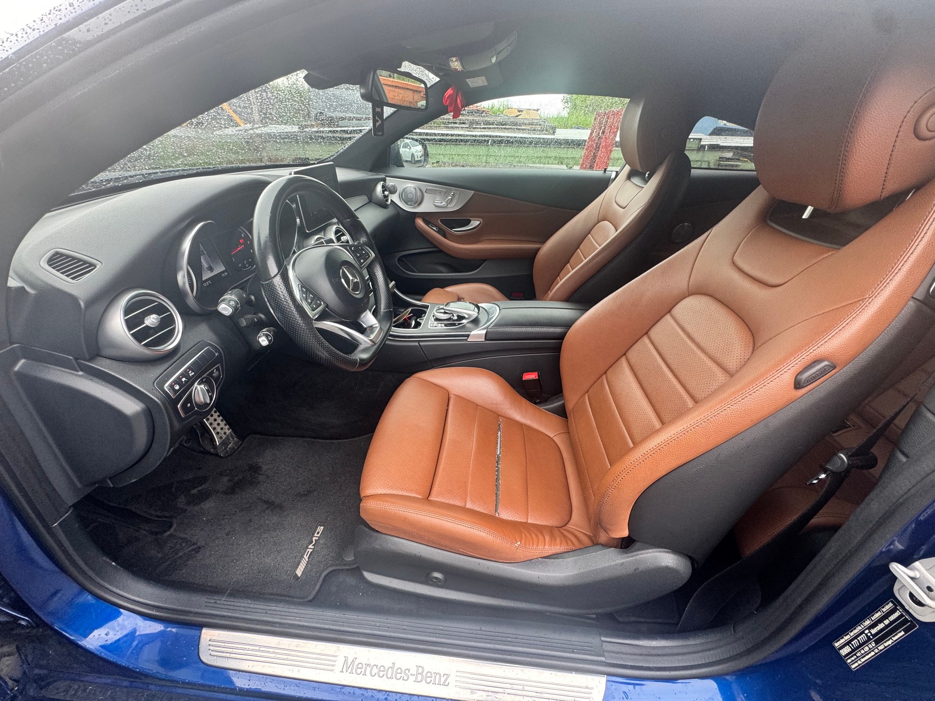 MERCEDES-BENZ C 200 Coupé 4Matic 9G-Tronic-image-7