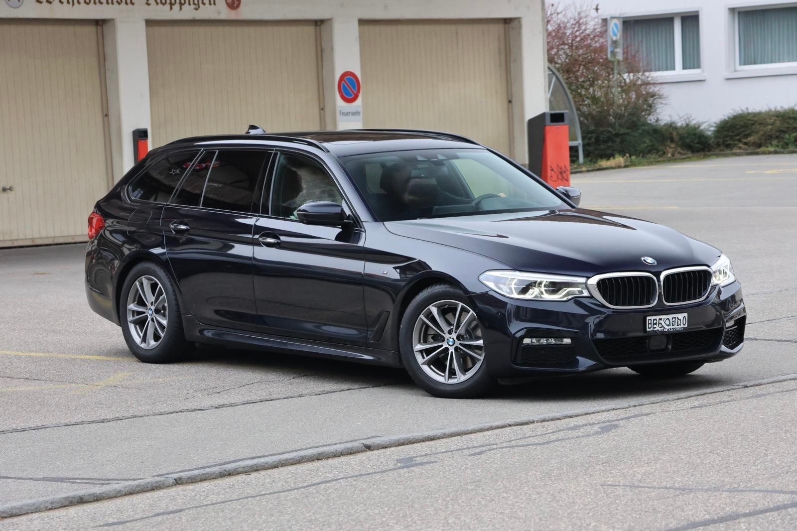 BMW 520d xDrive Touring Luxury Line Steptronic