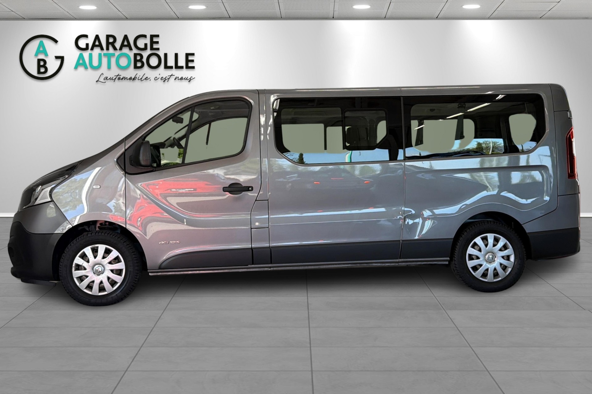 RENAULT Trafic ENERGY dCi 125 Grand Passenger Authentique-image-6