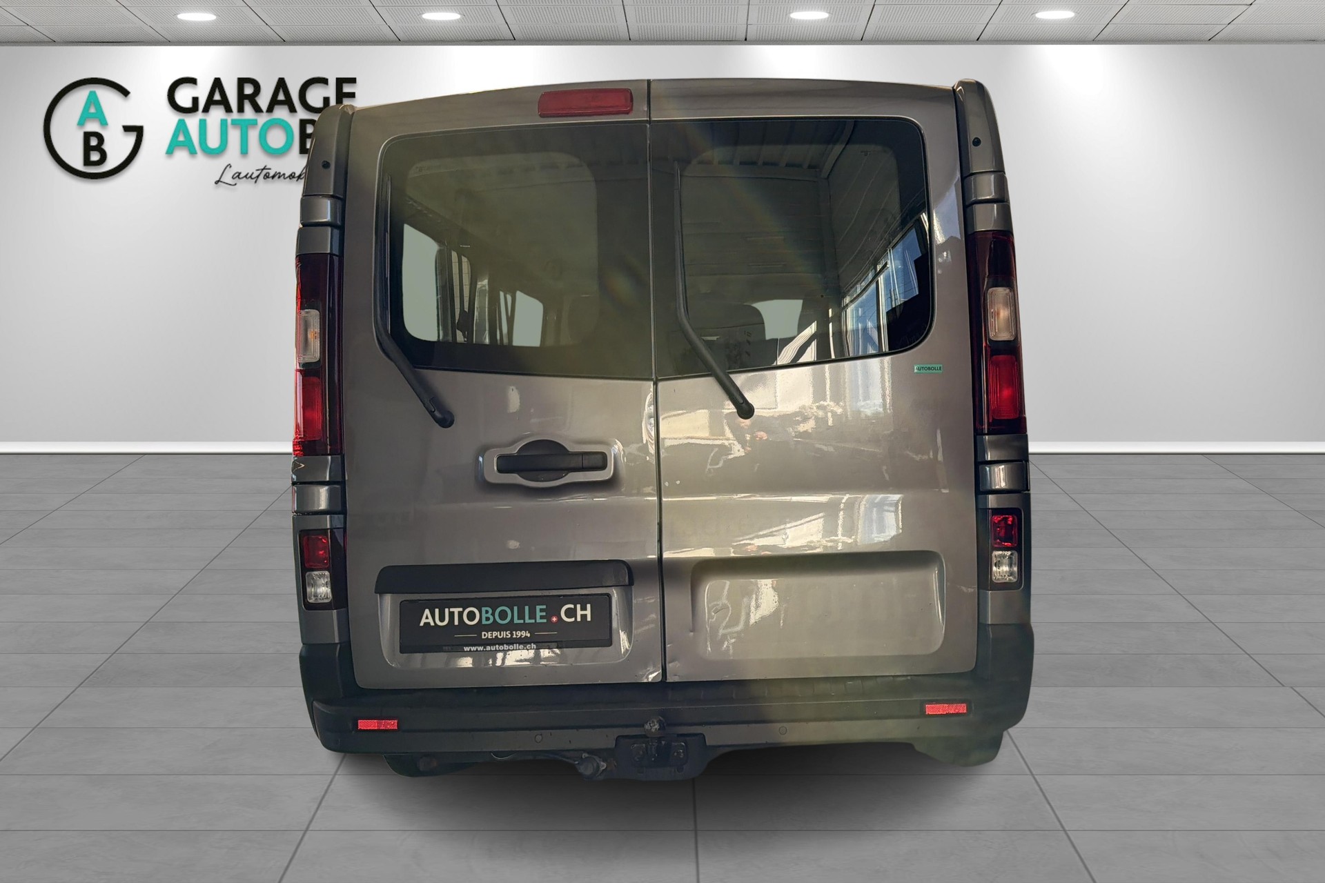 RENAULT Trafic ENERGY dCi 125 Grand Passenger Authentique-image-5