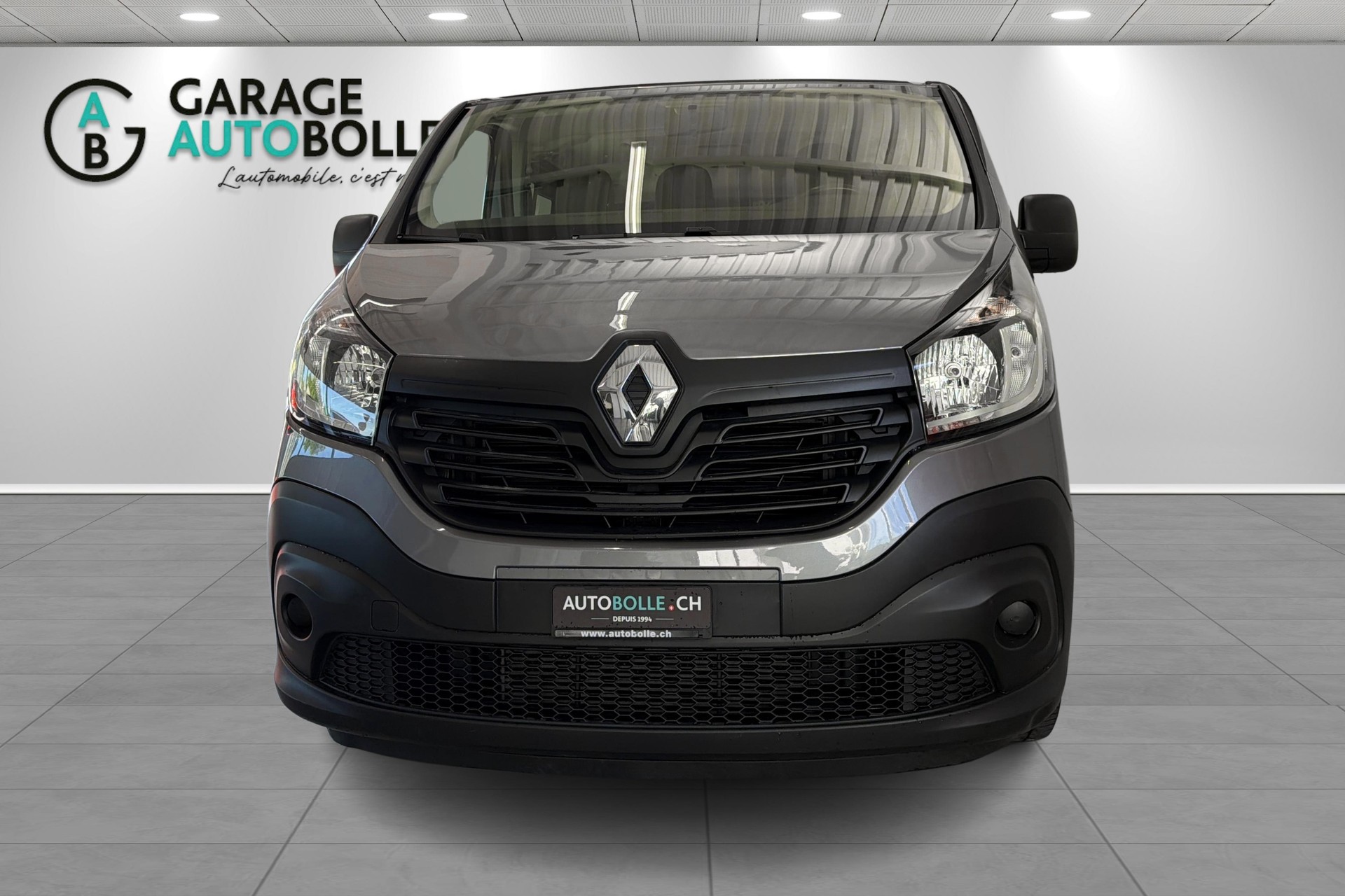 RENAULT Trafic ENERGY dCi 125 Grand Passenger Authentique-showroom-element-1
