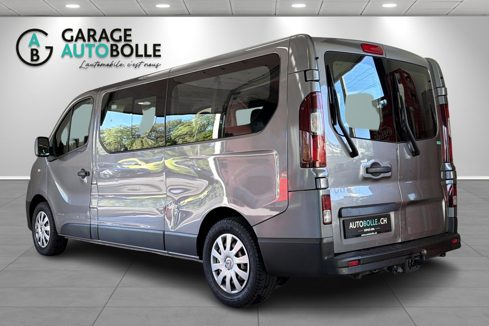 RENAULT Trafic ENERGY dCi 125 Grand Passenger Authentique-image-4