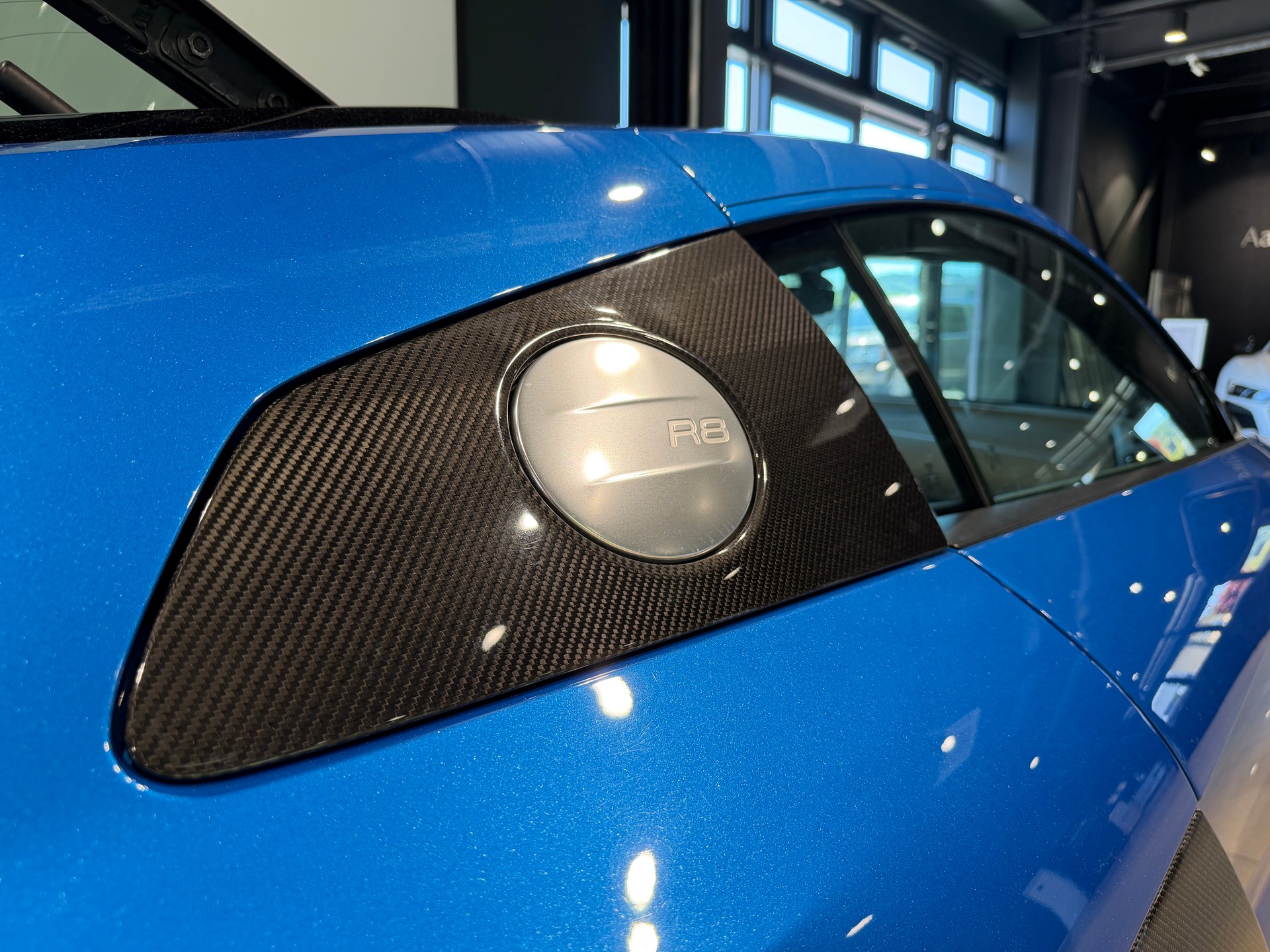 AUDI R8 Coupé 5.2 plus S-Tronic-image-15