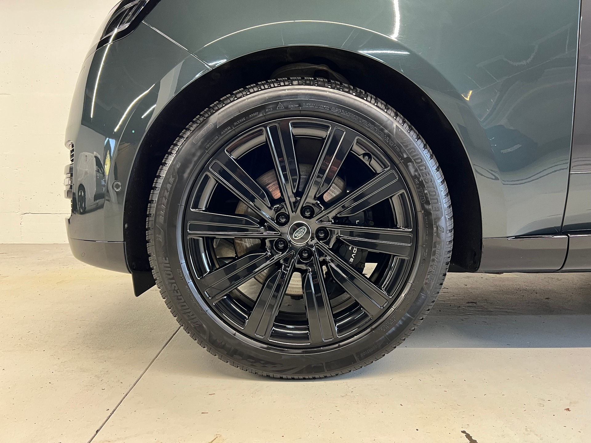 LAND ROVER Range Rover 3.0 D I6 350 HSE-image-10