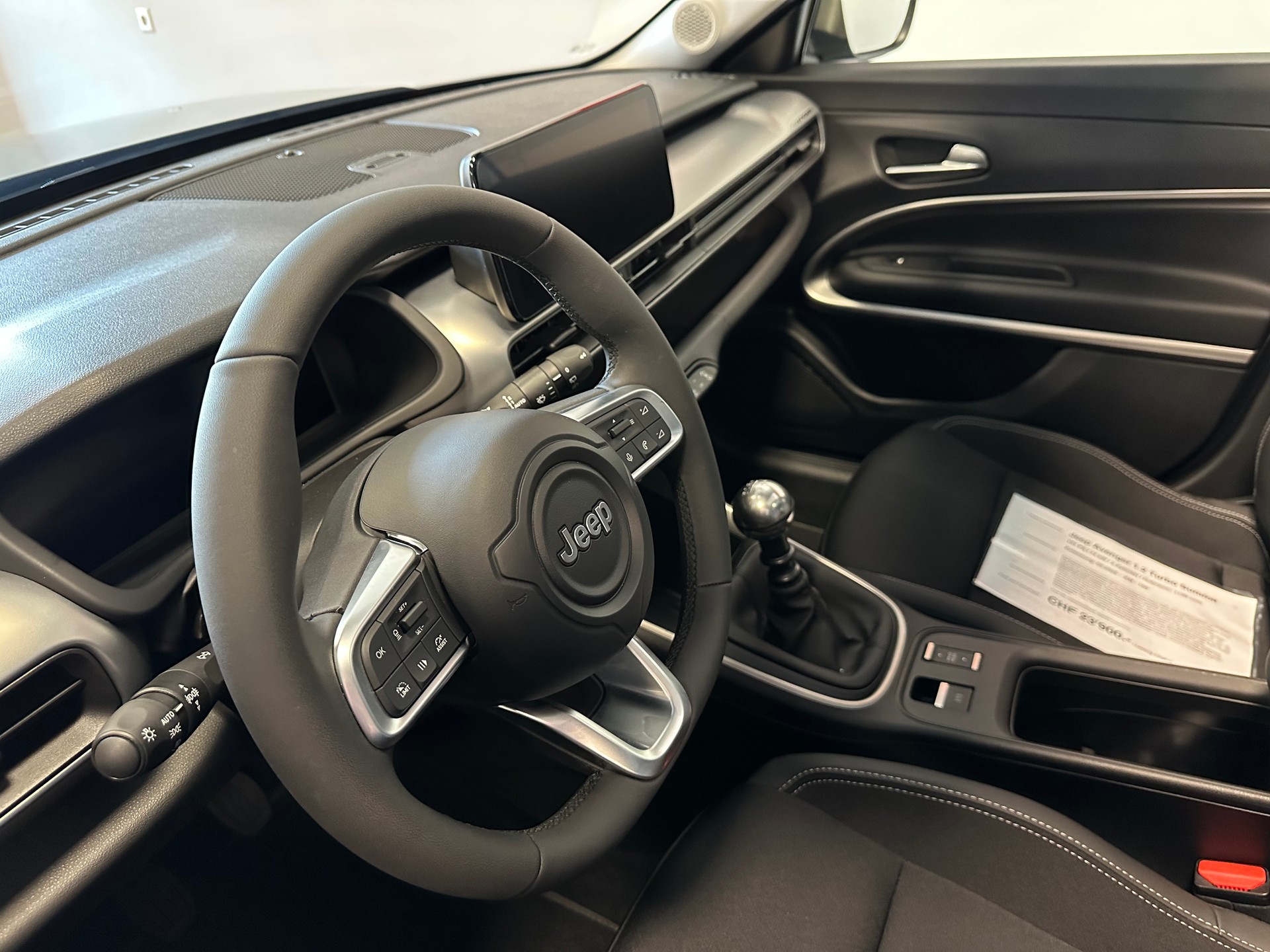 JEEP Avenger 1.2 Summit Sky-image-10