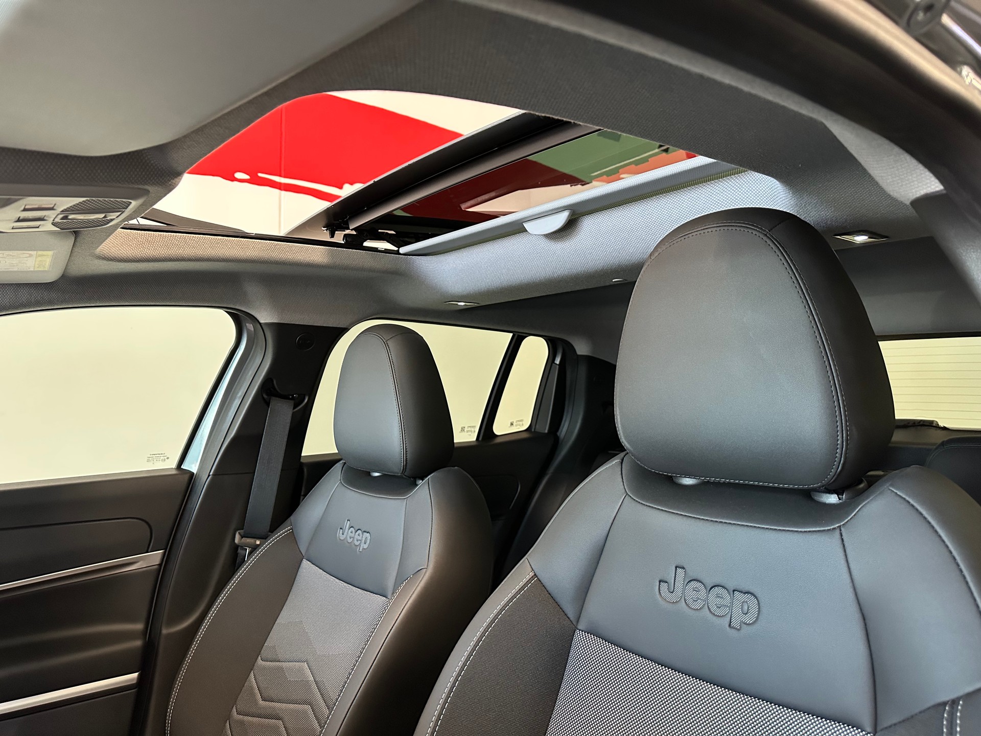 JEEP Avenger 1.2 Summit Sky-image-12