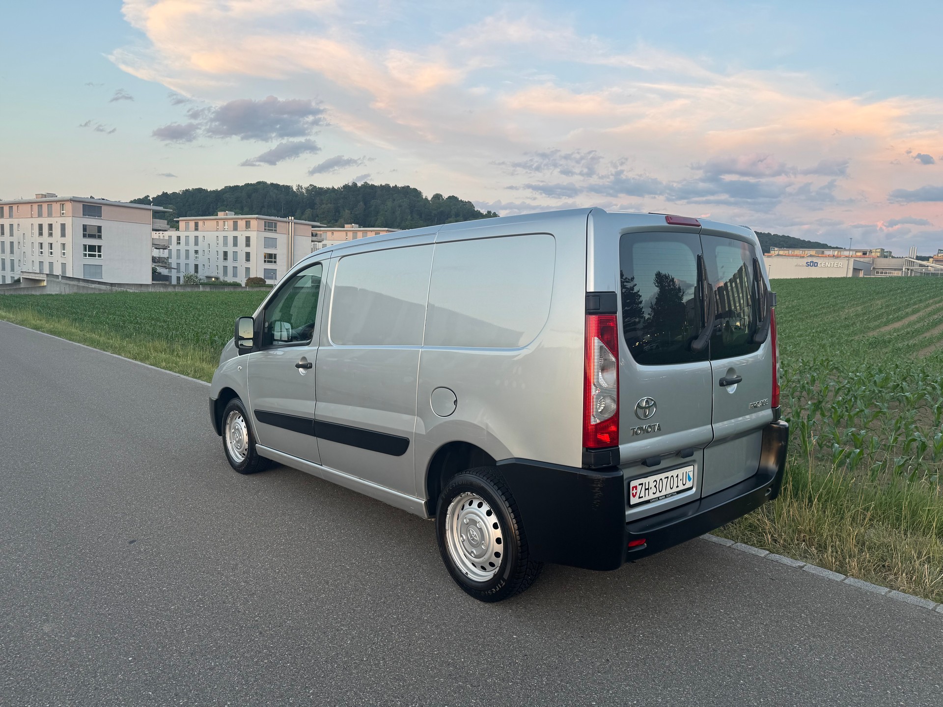 TOYOTA Proace 1.6D Panel Van Terra L1H1-image-6