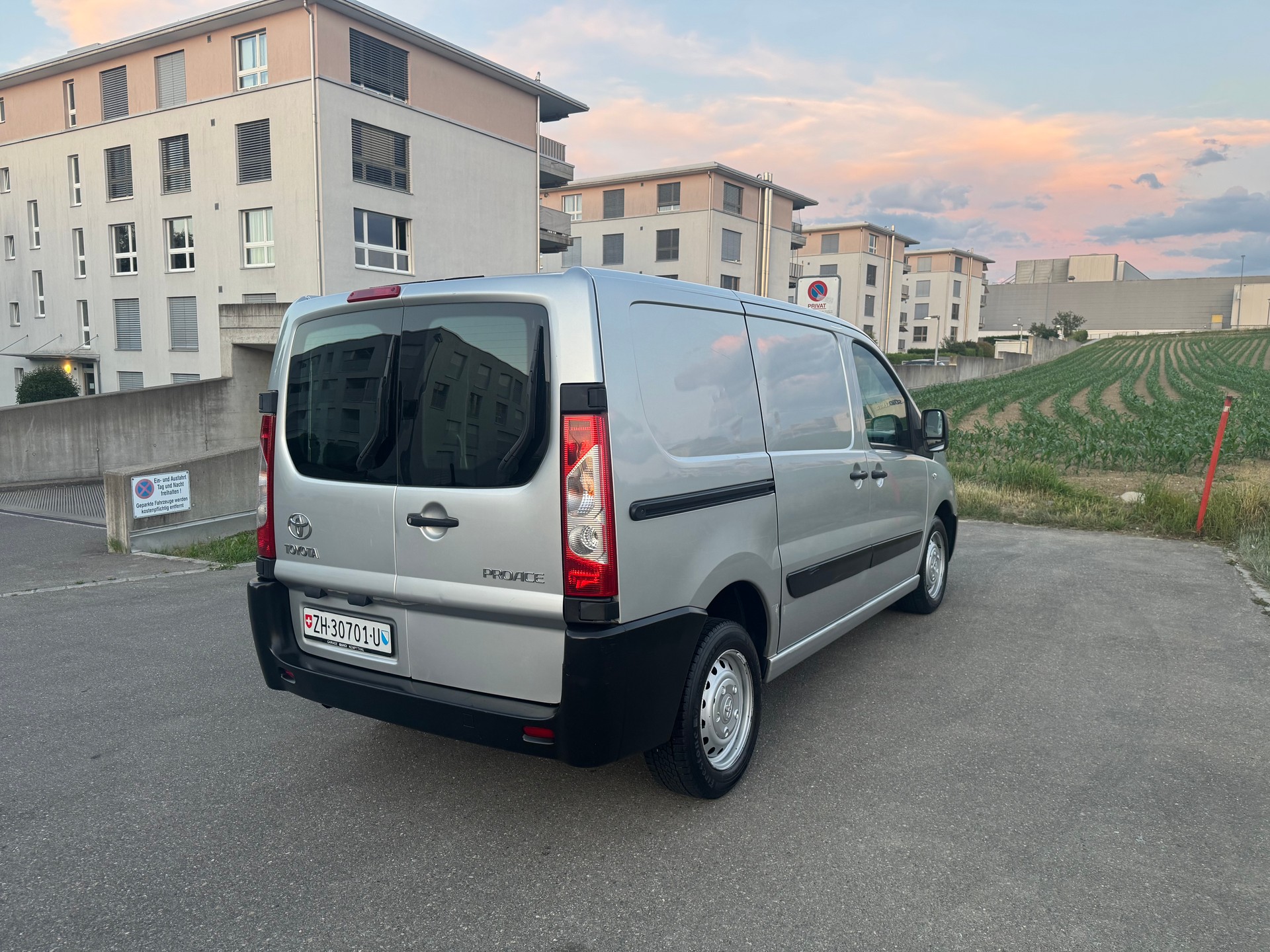 TOYOTA Proace 1.6D Panel Van Terra L1H1-image-3