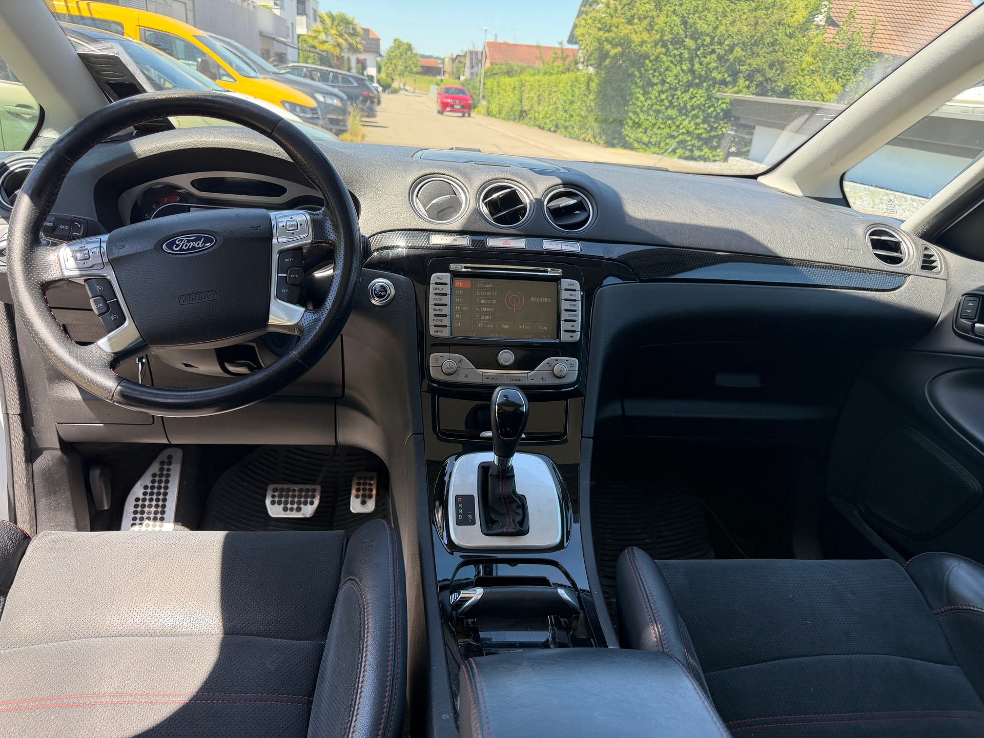 FORD S-Max 2.0 SCTi TitaniumS PowerShift-image-8