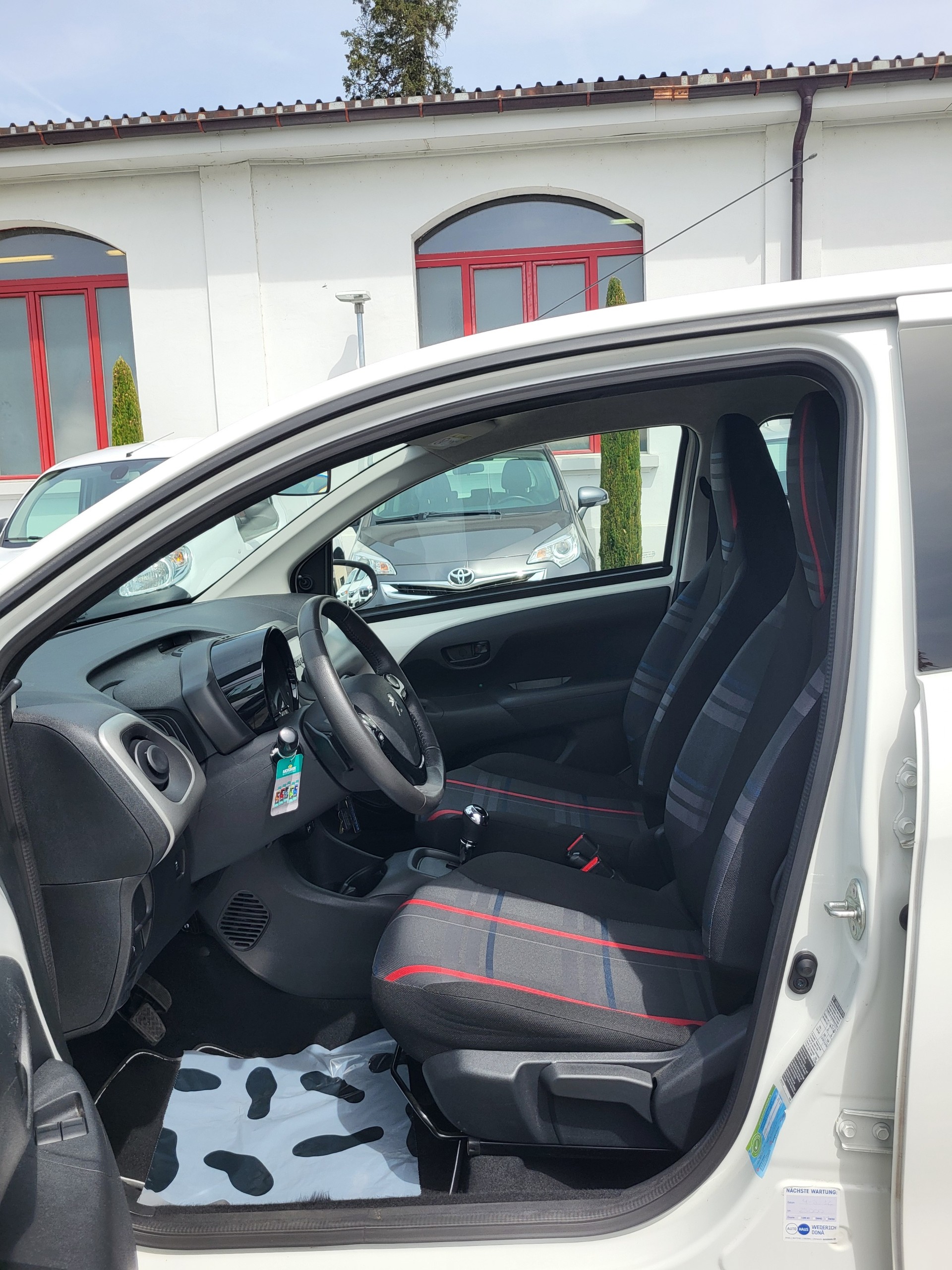 PEUGEOT 108 1.0 VTi Active ETG-image-9