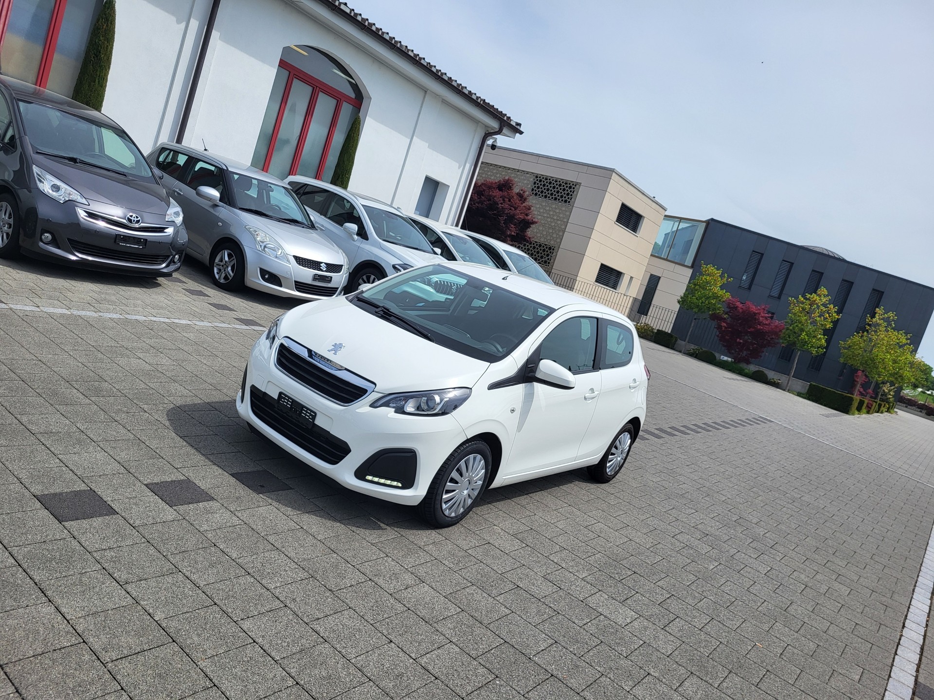 PEUGEOT 108 1.0 VTi Active ETG-image-3