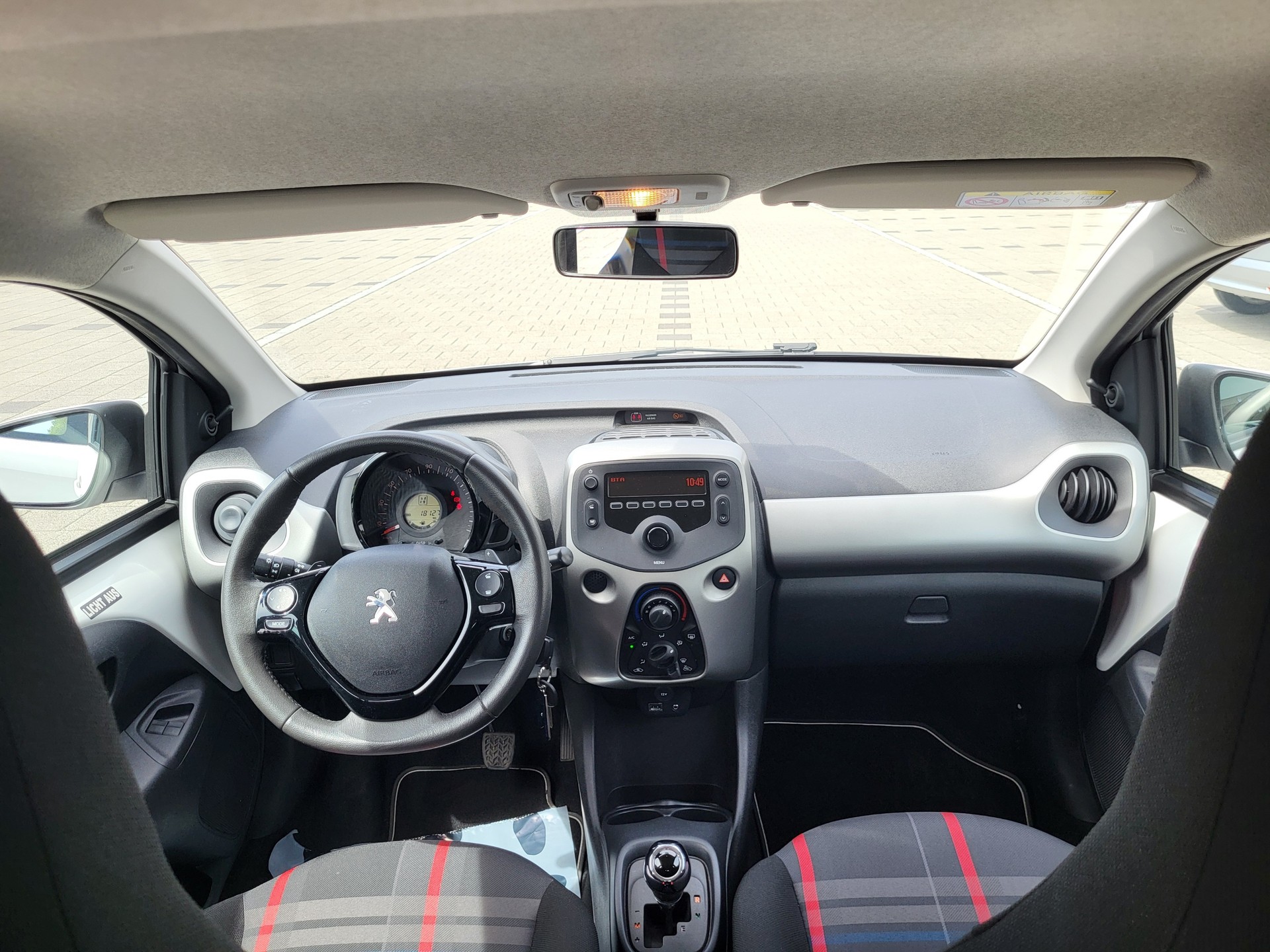 PEUGEOT 108 1.0 VTi Active ETG-image-5