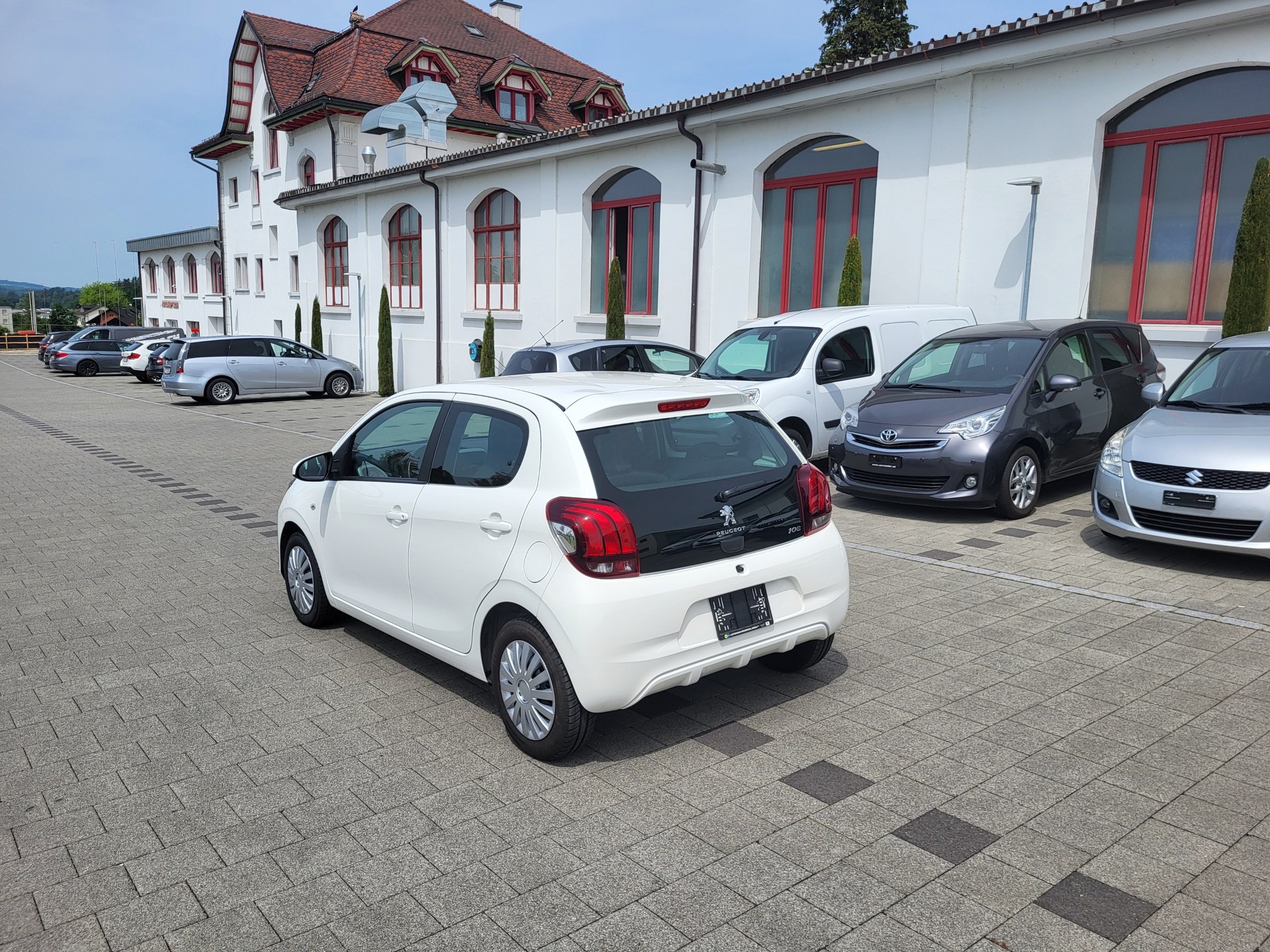 PEUGEOT 108 1.0 VTi Active ETG-image-2